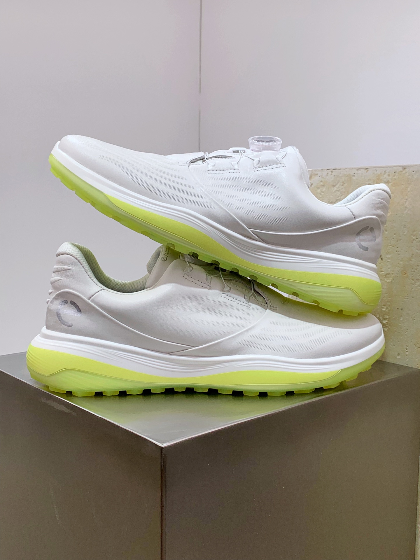 Male Sneakers Breathable M