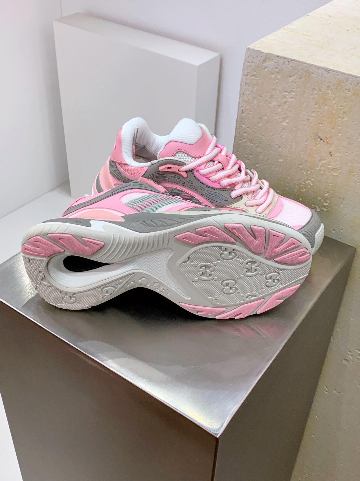 Gucci Female Leather Shoes L-s