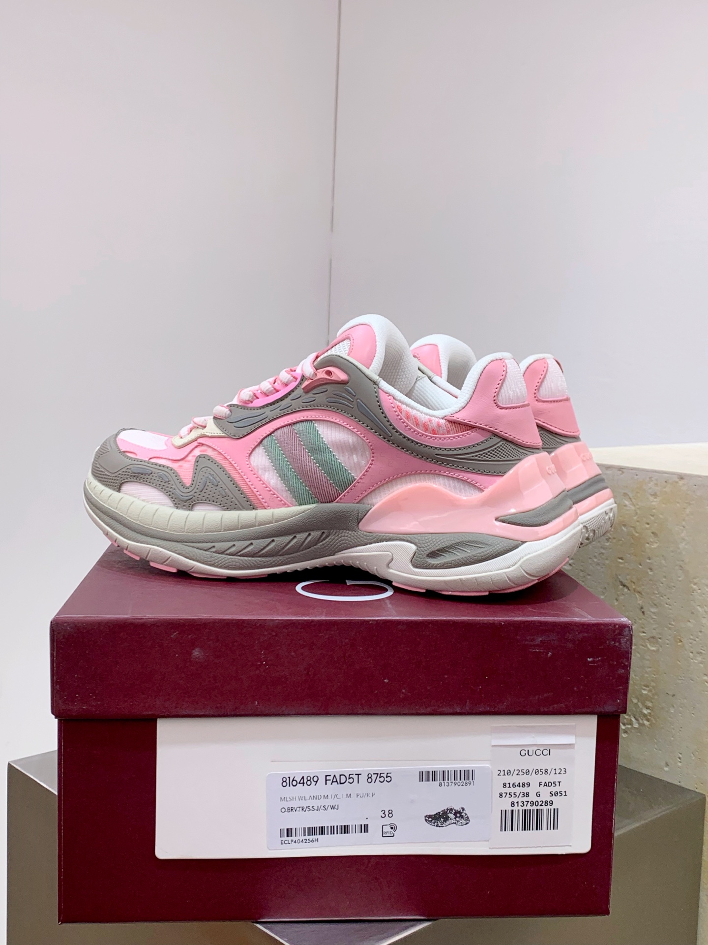 Gucci Female Leather Shoes L-s