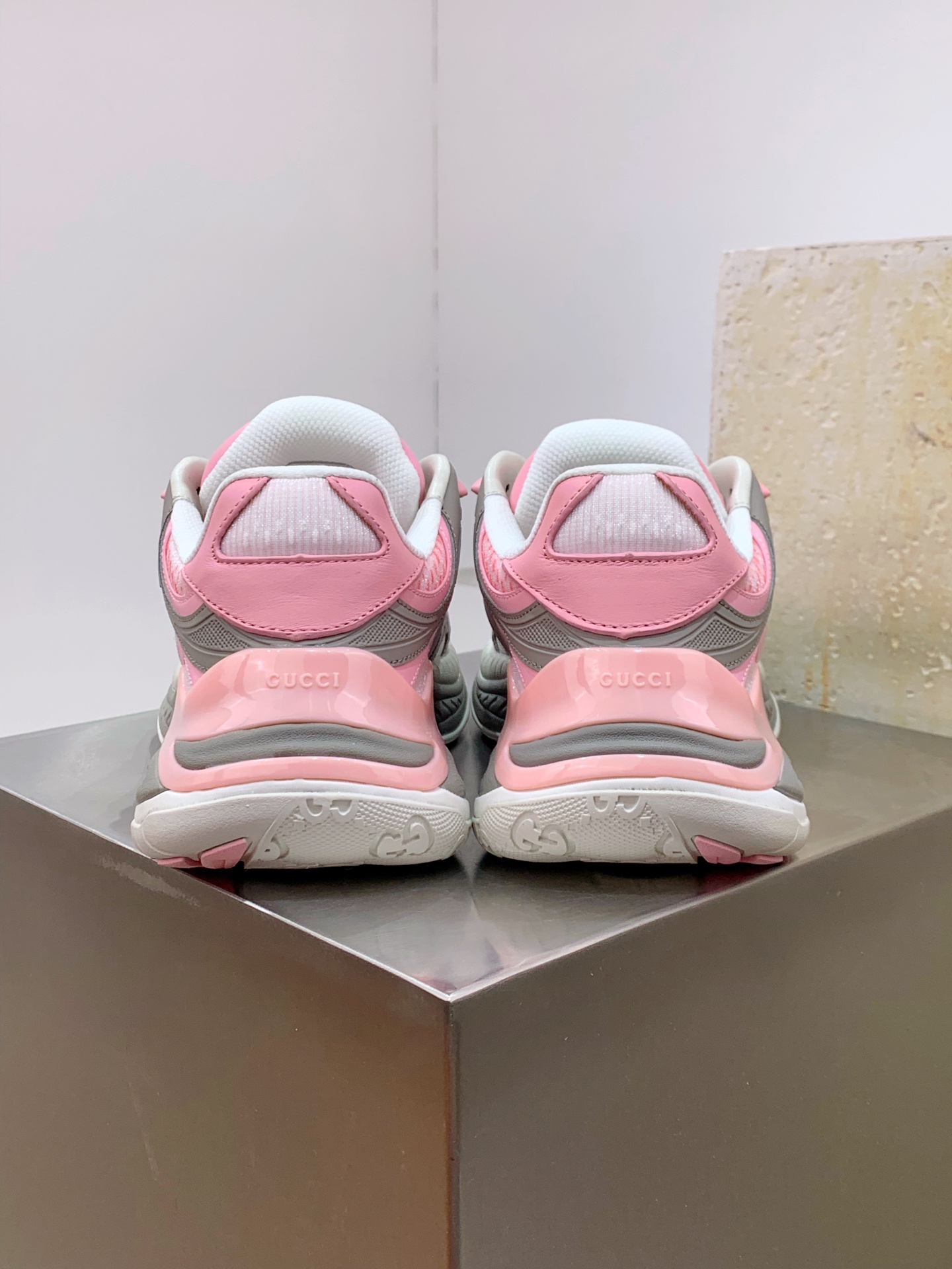 Gucci Female Leather Shoes L-s