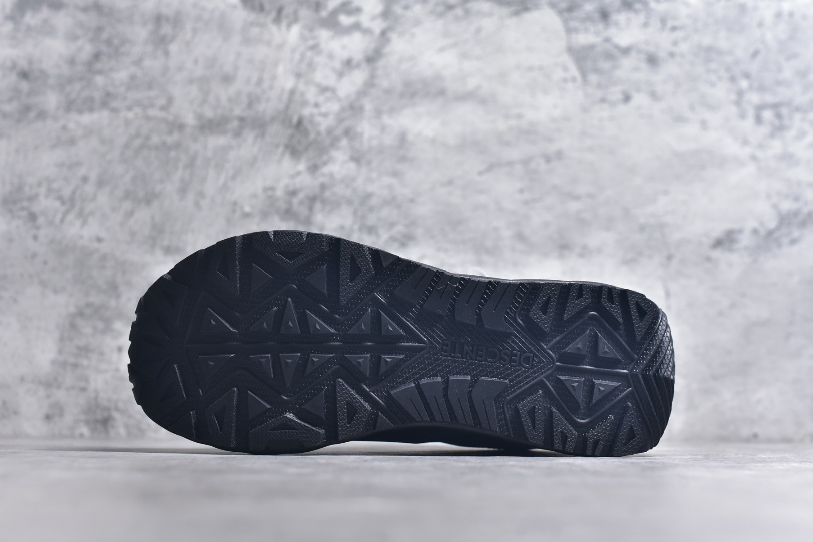 Descente Female Sneakers S