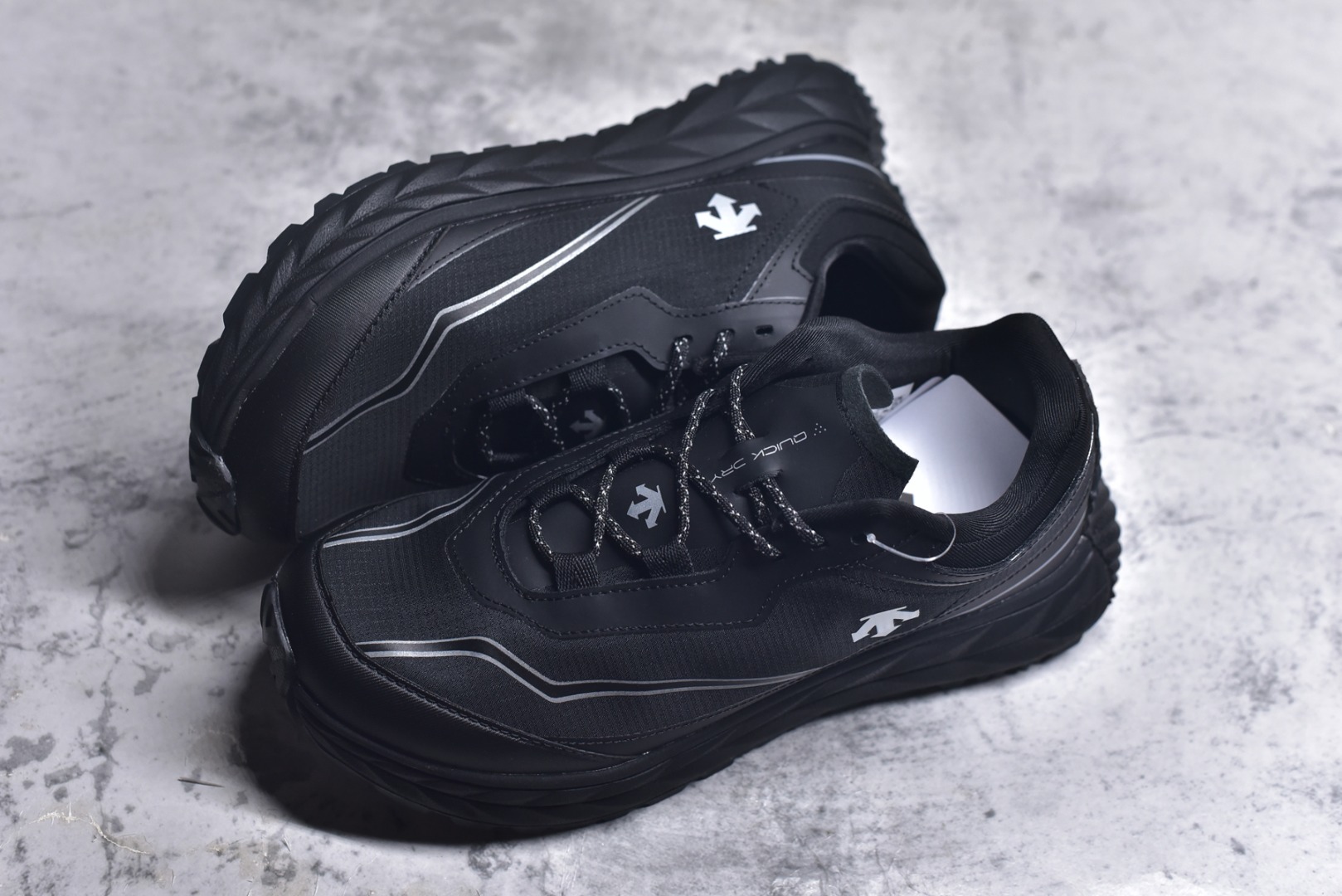 Descente Female Sneakers S