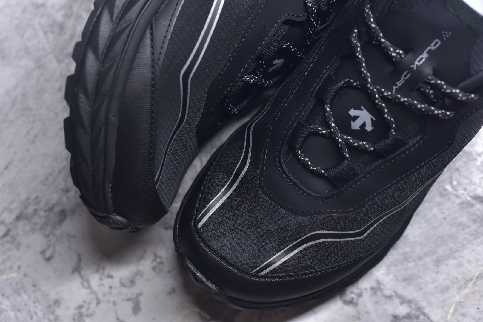 Descente Female Sneakers S