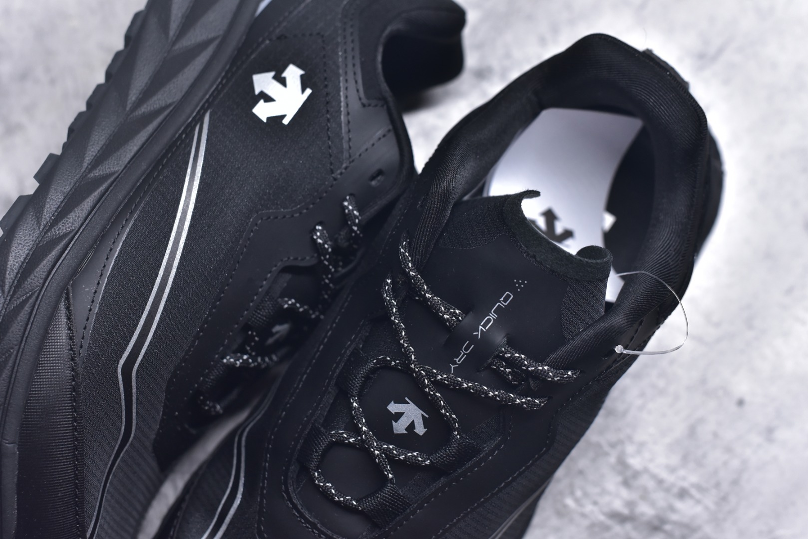 Descente Female Sneakers S