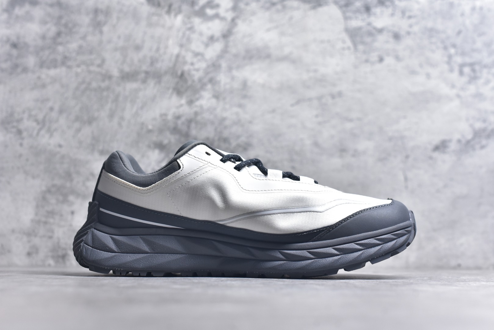 Descente Female Sneakers S