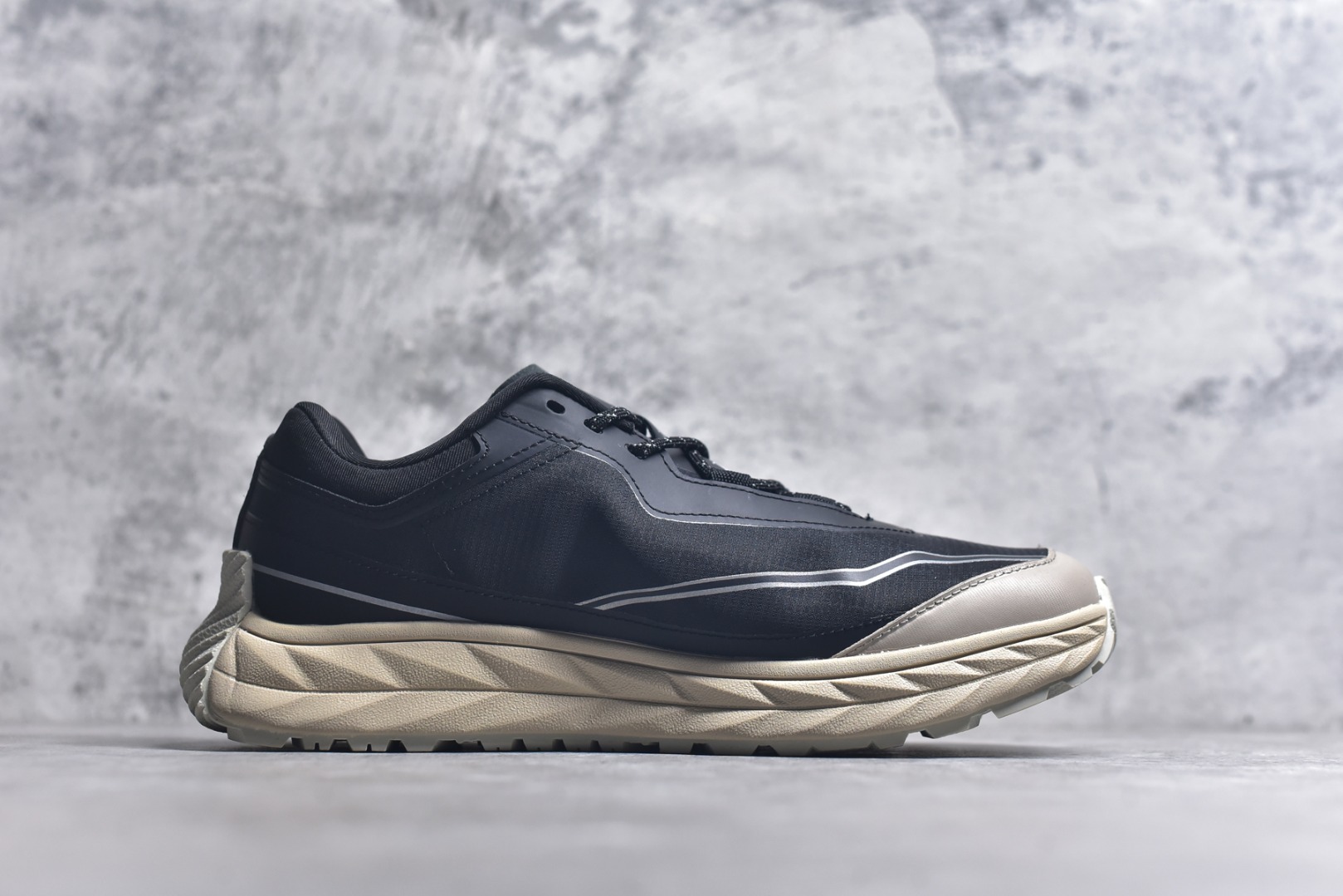 Descente Female Sneakers S