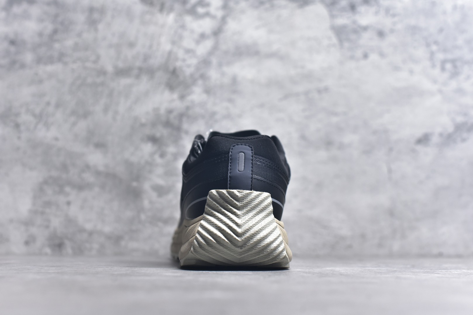 Descente Female Sneakers S