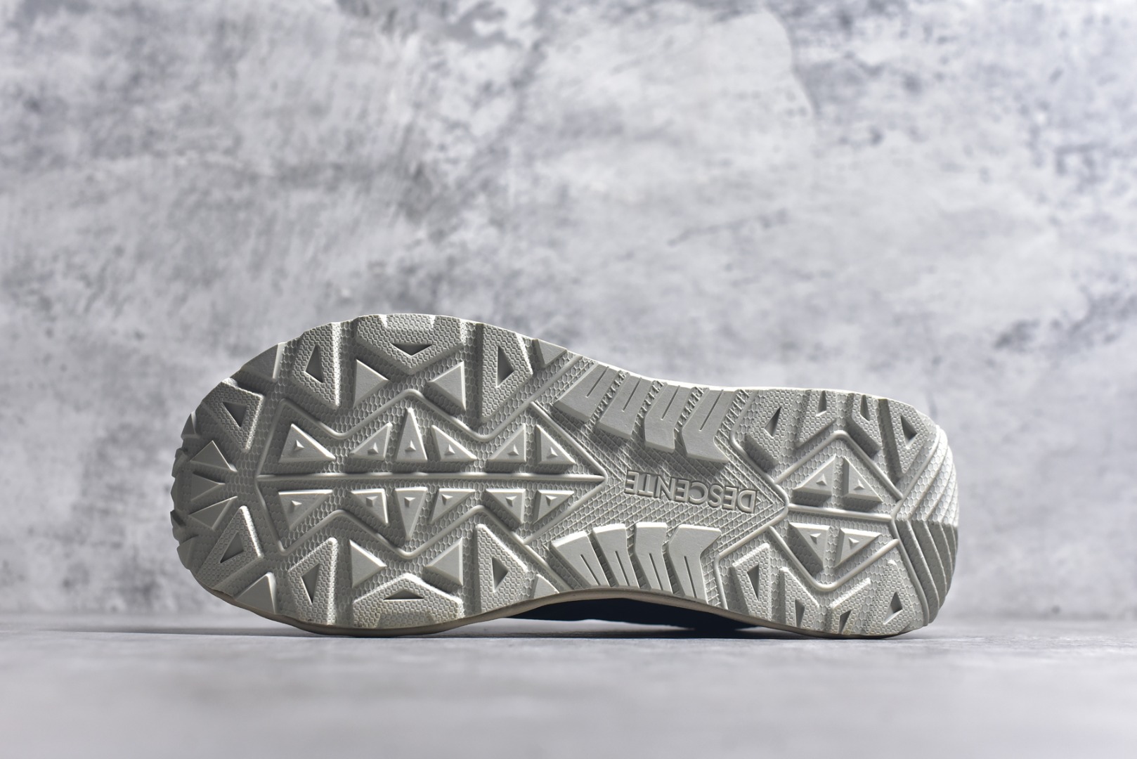 Descente Female Sneakers S