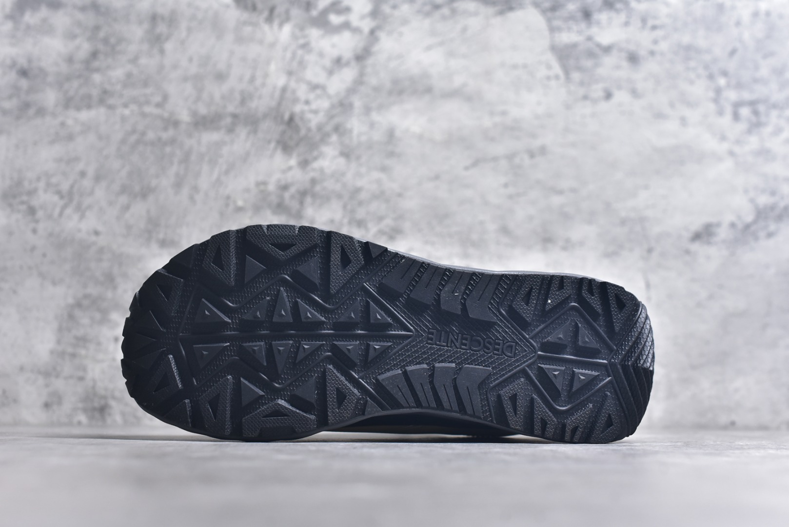 Descente Female Sneakers S