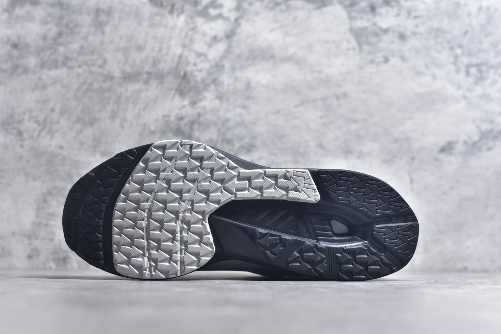 Descente Female Basic Shoes L-s