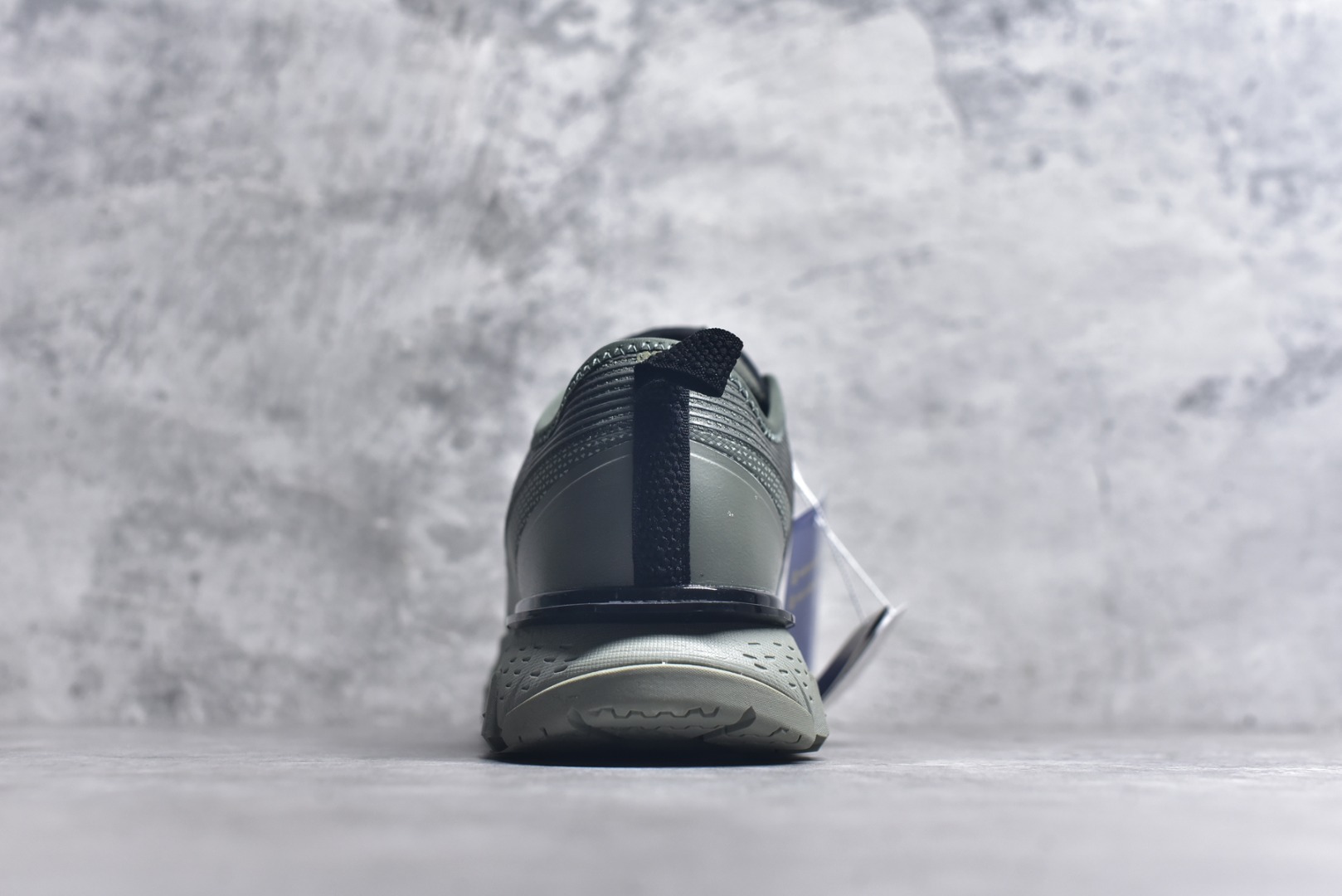 Descente Female Sneakers L-s