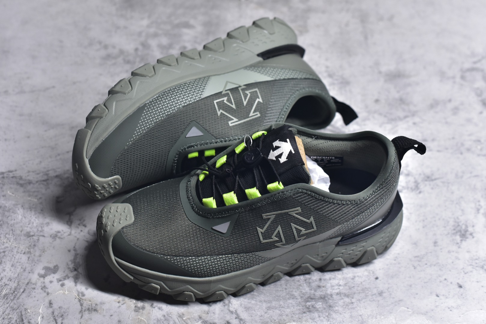 Descente Female Sneakers L-s