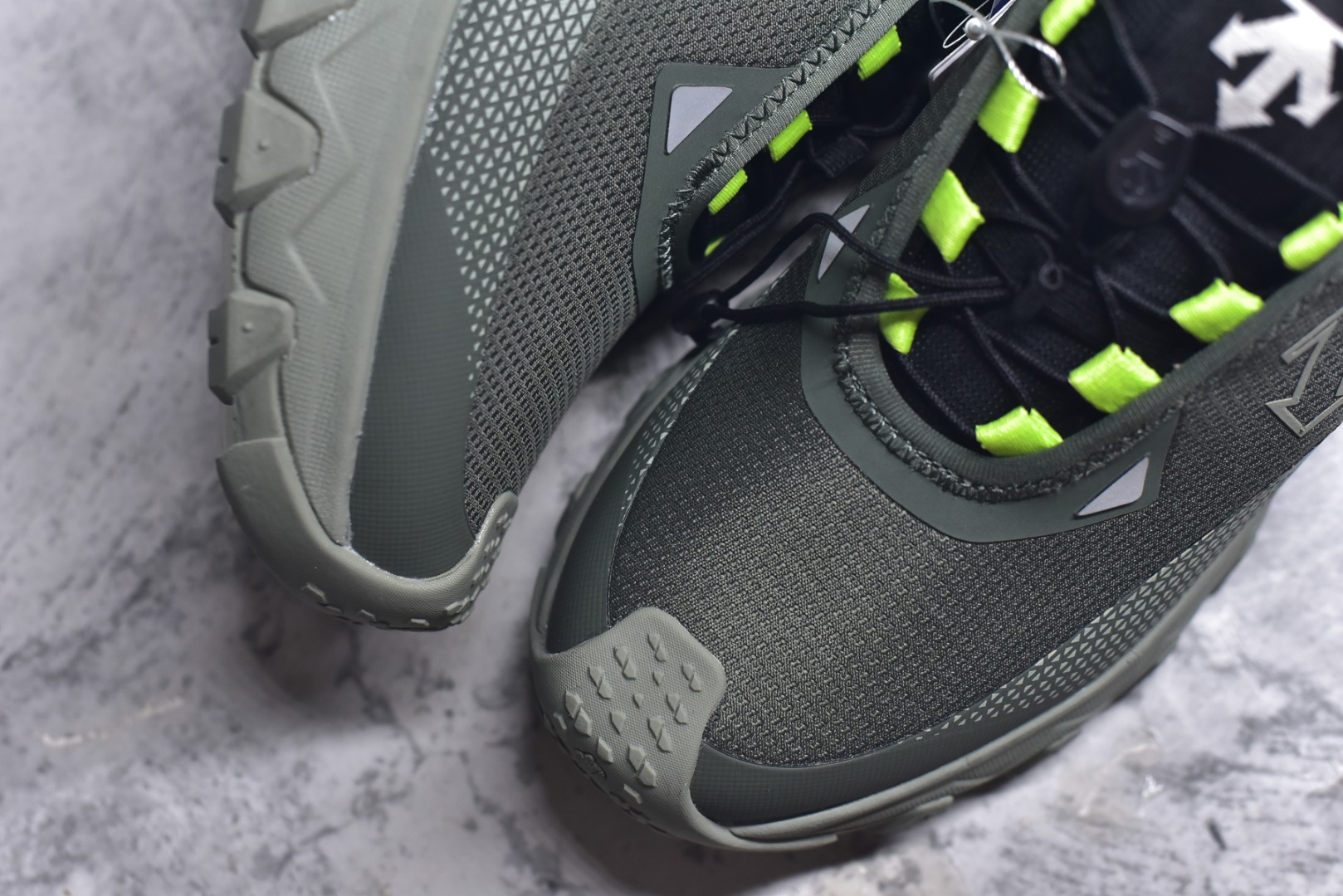 Descente Female Sneakers L-s