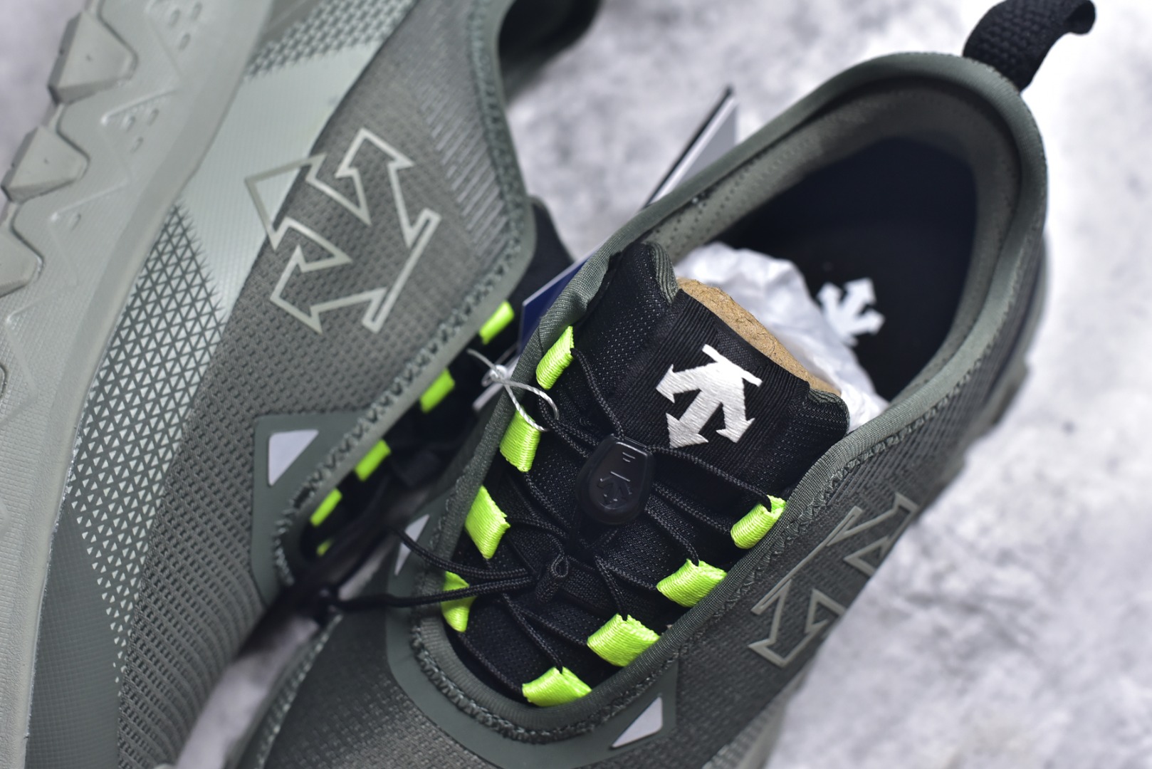 Descente Female Sneakers L-s