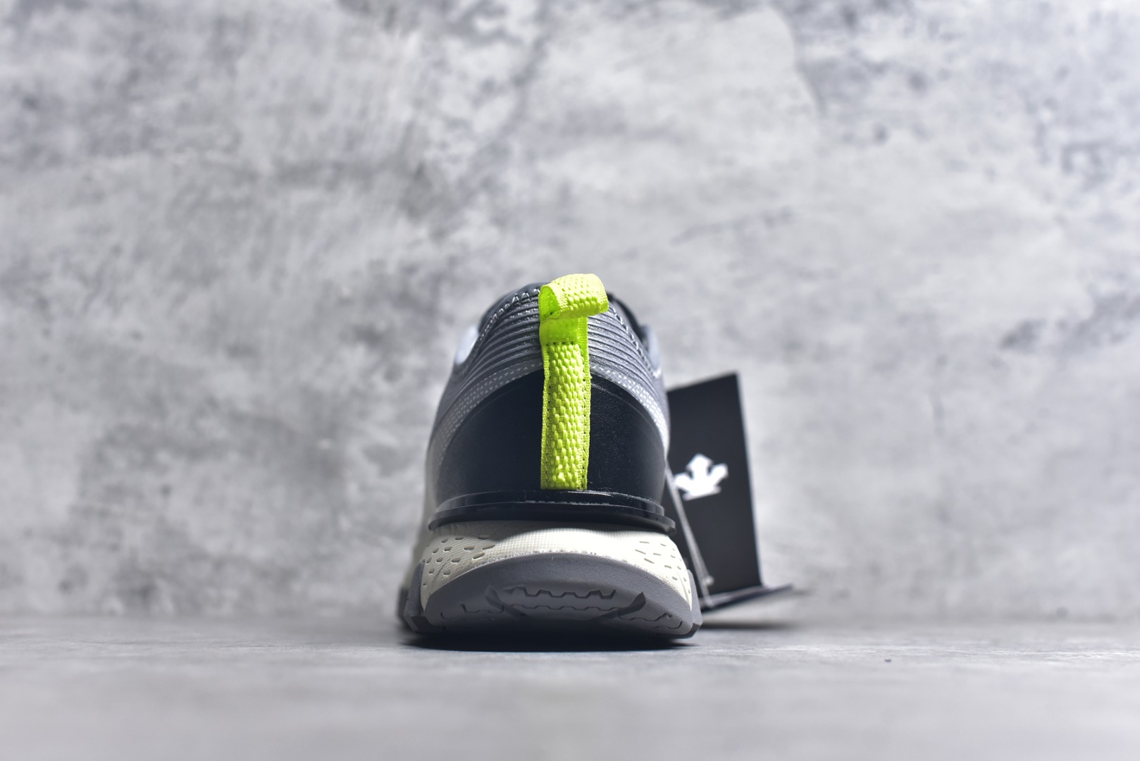 Descente Female Sneakers L-s