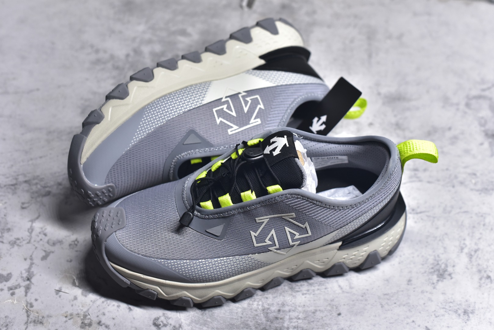 Descente Female Sneakers L-s