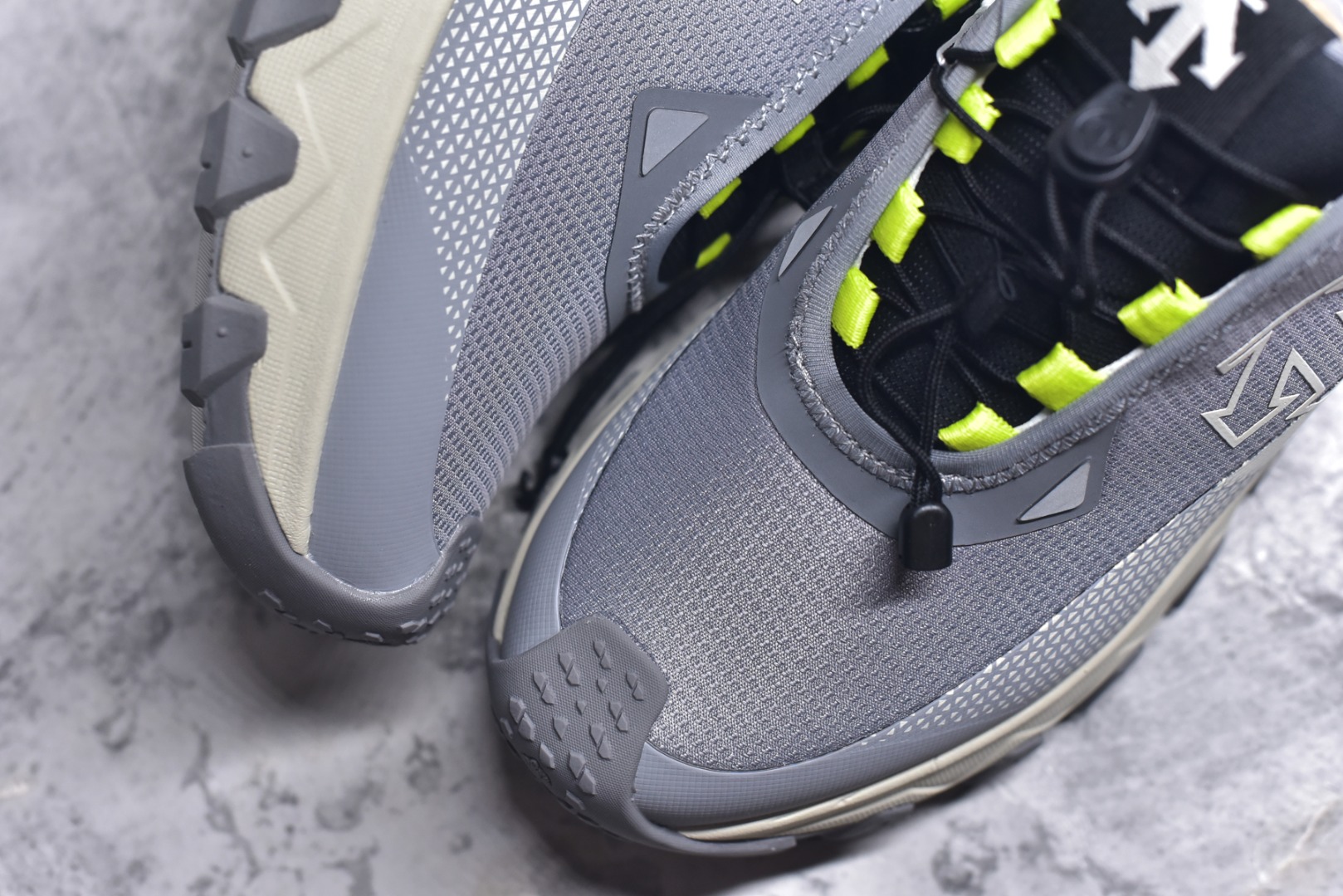 Descente Female Sneakers L-s