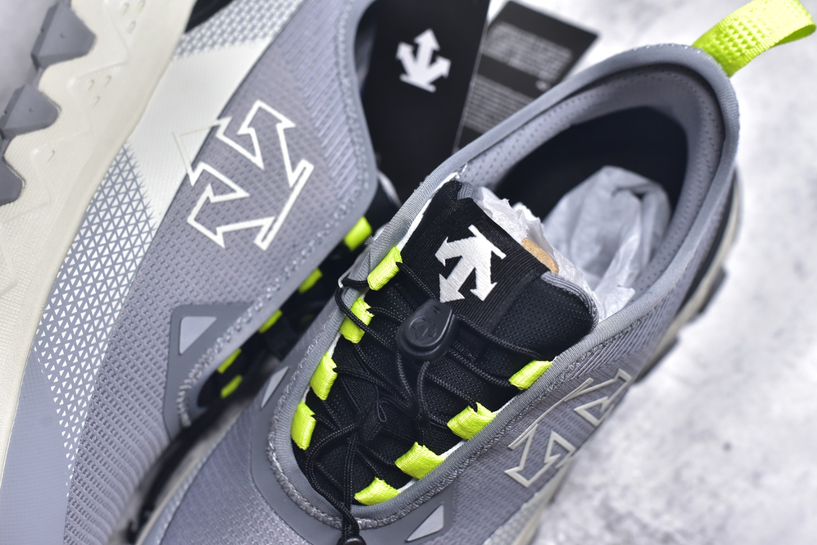 Descente Female Sneakers L-s