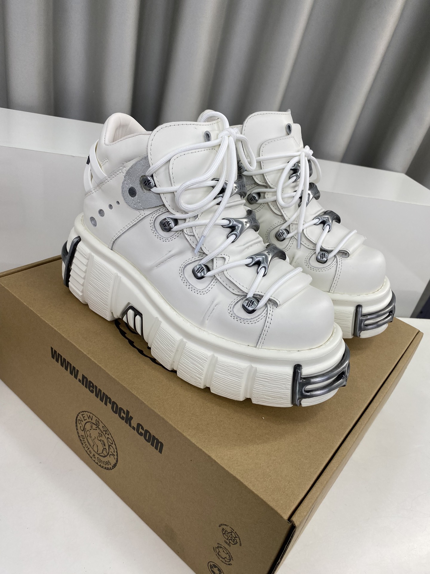 Calvin Klein Male Basic Shoes