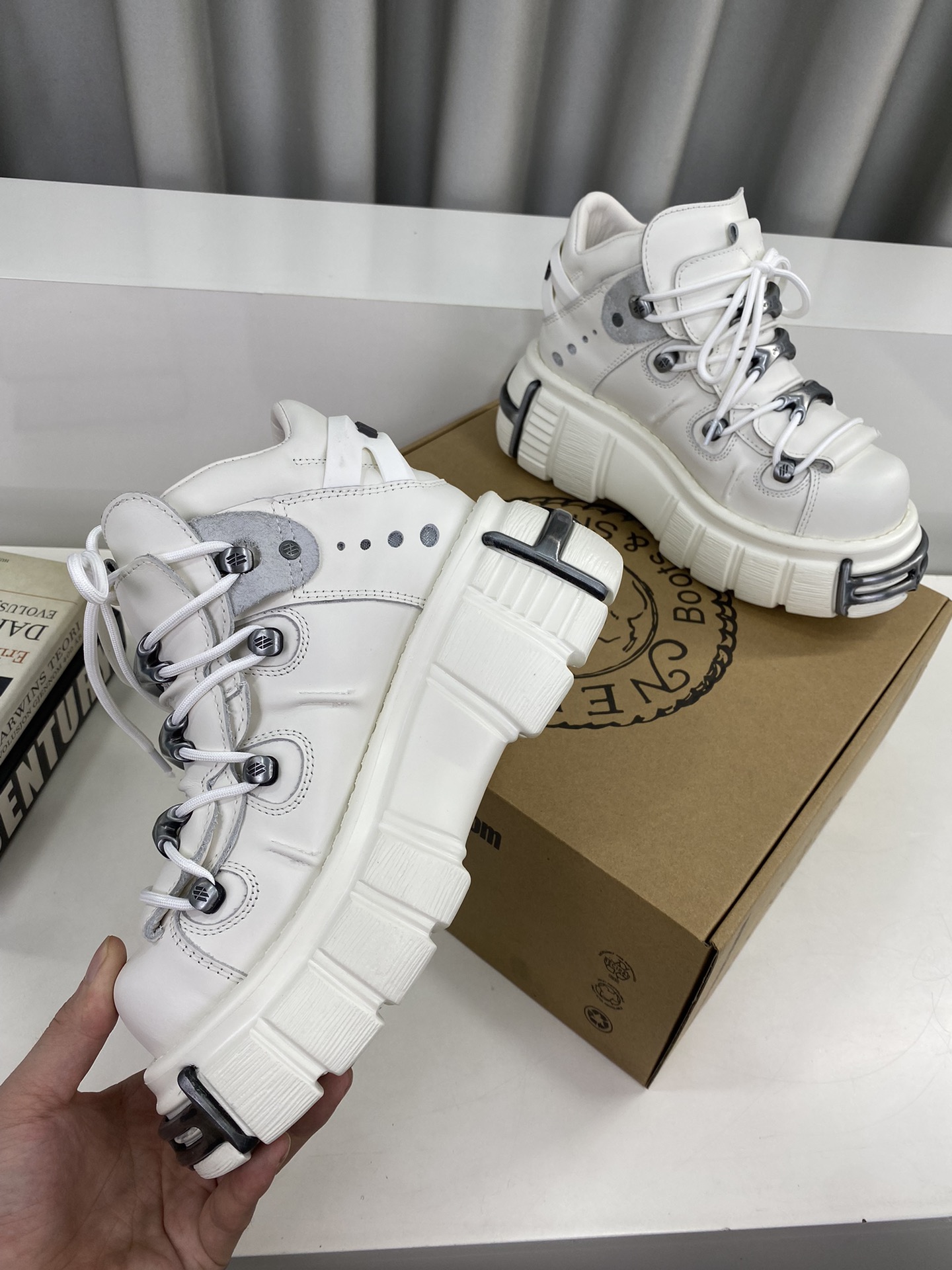 Calvin Klein Male Basic Shoes