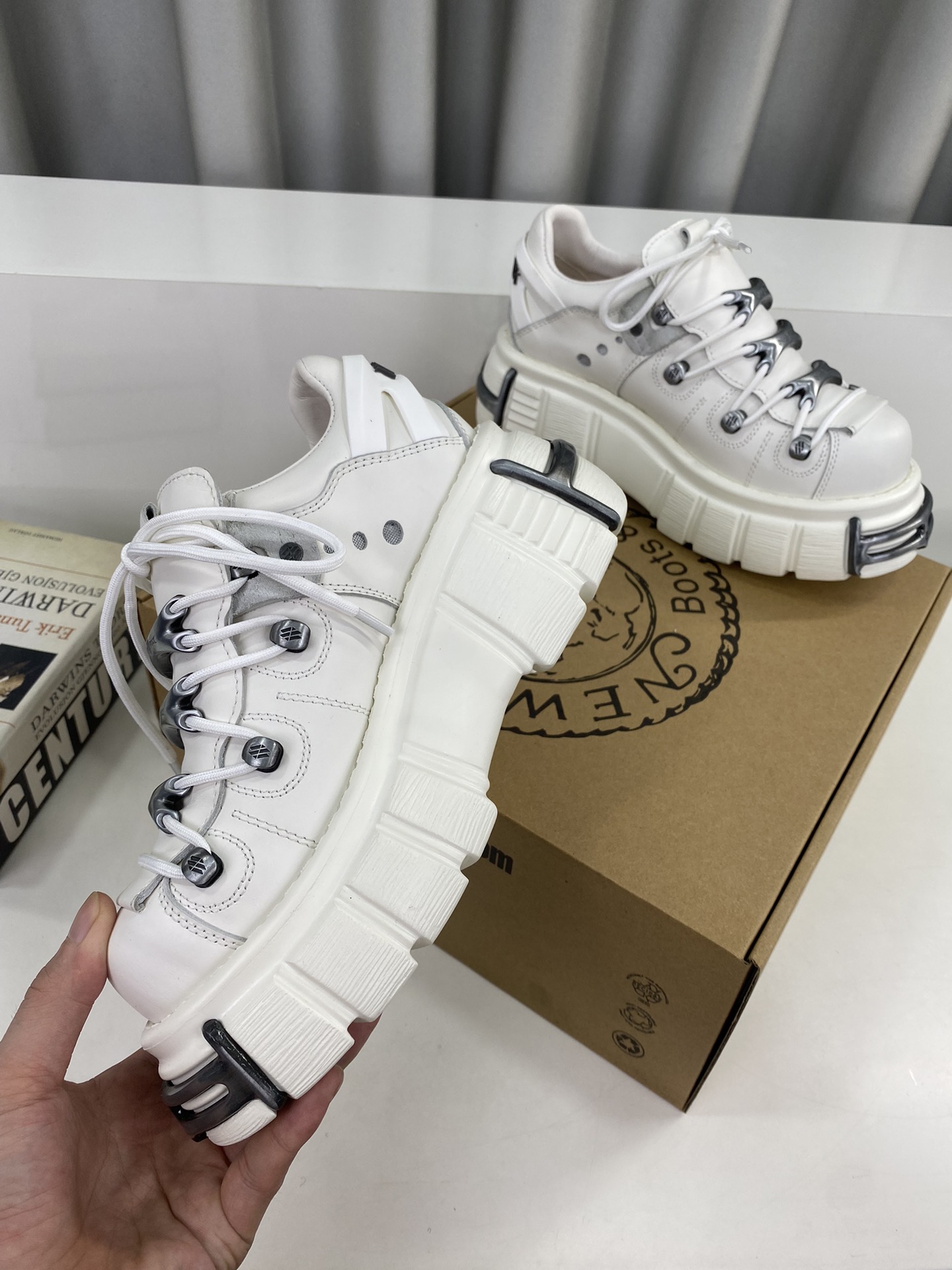 Calvin Klein Male Basic Shoes