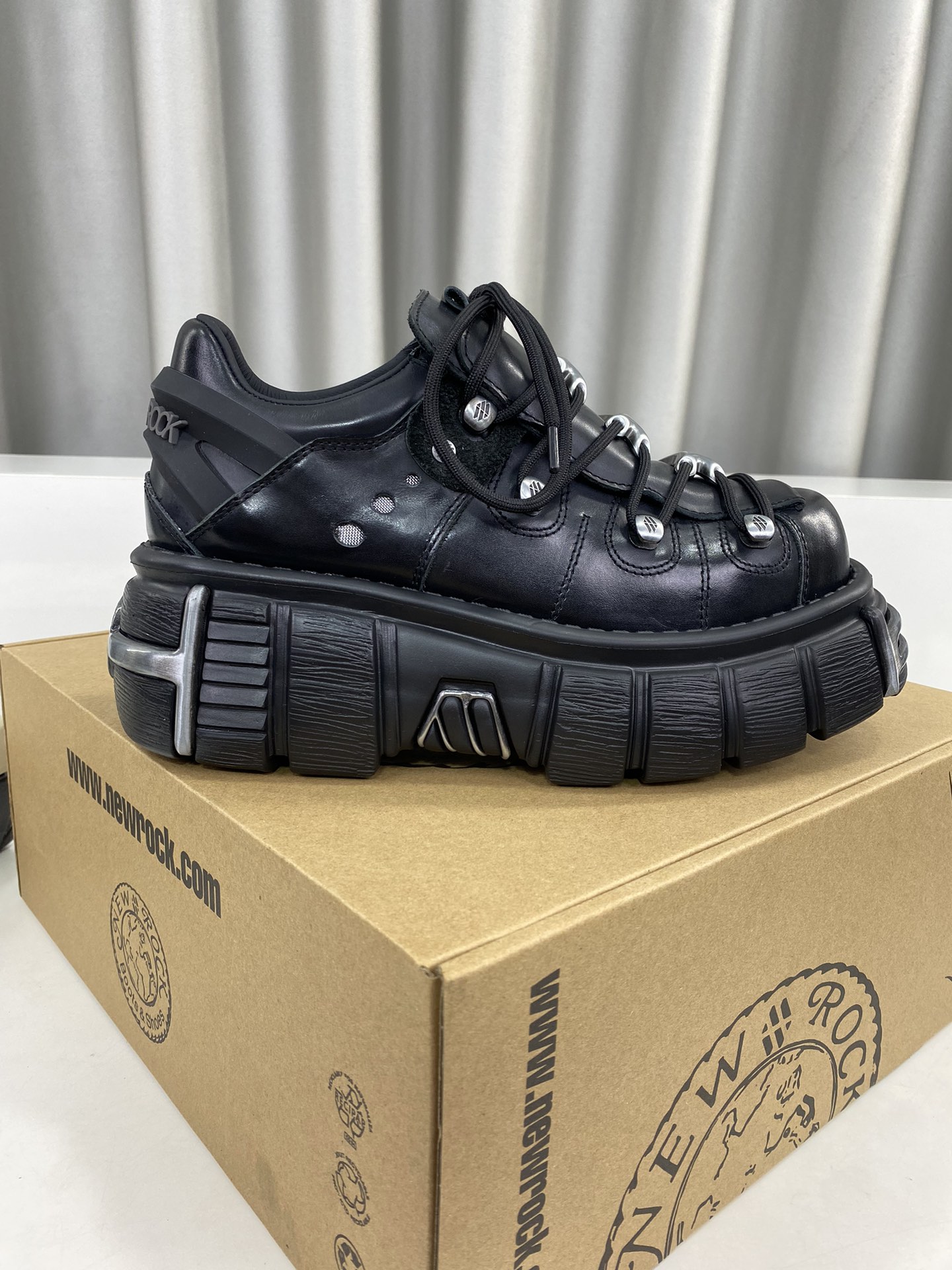 Calvin Klein Male Basic Shoes