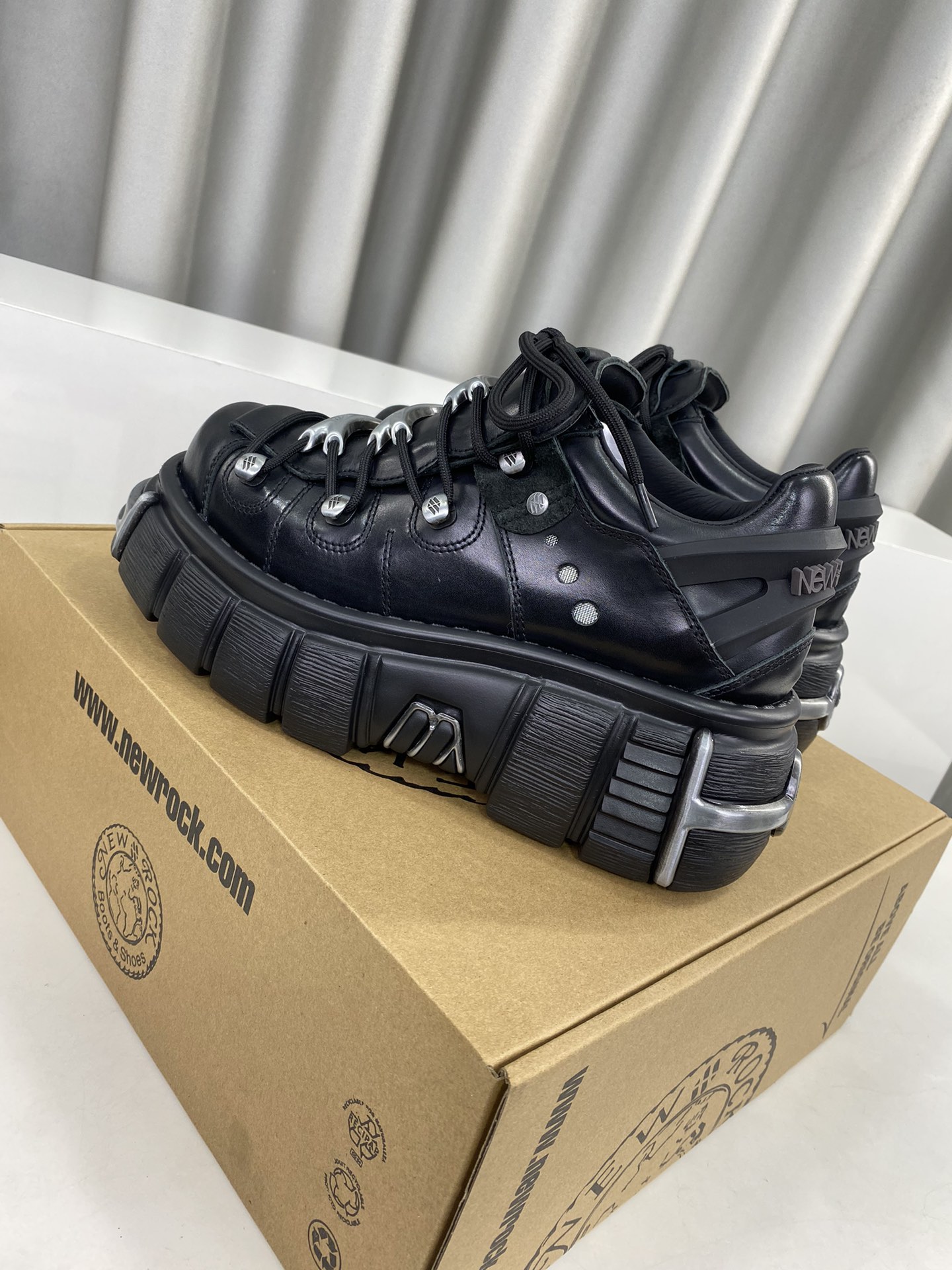 Calvin Klein Male Basic Shoes