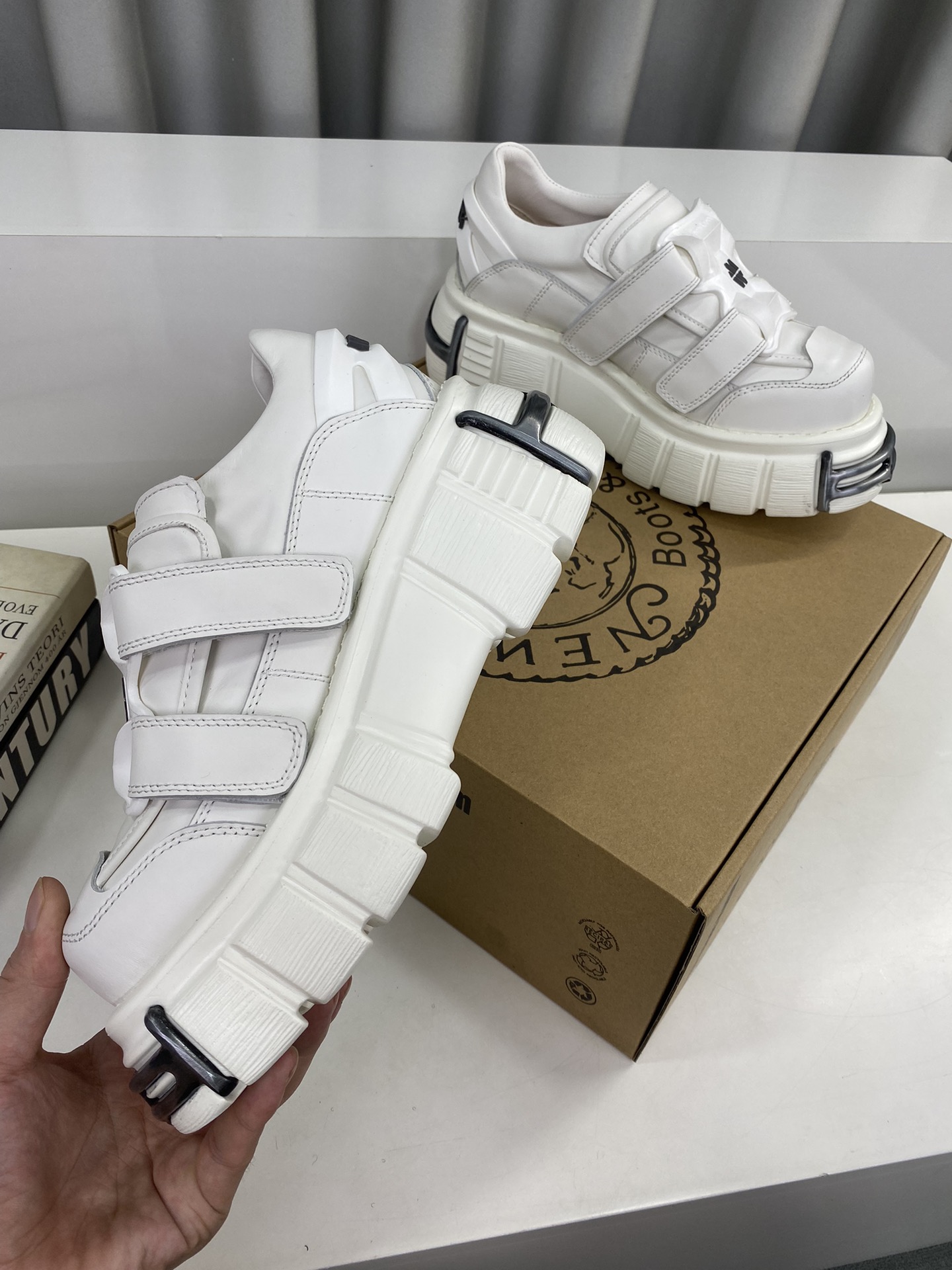 Calvin Klein Male Basic Shoes