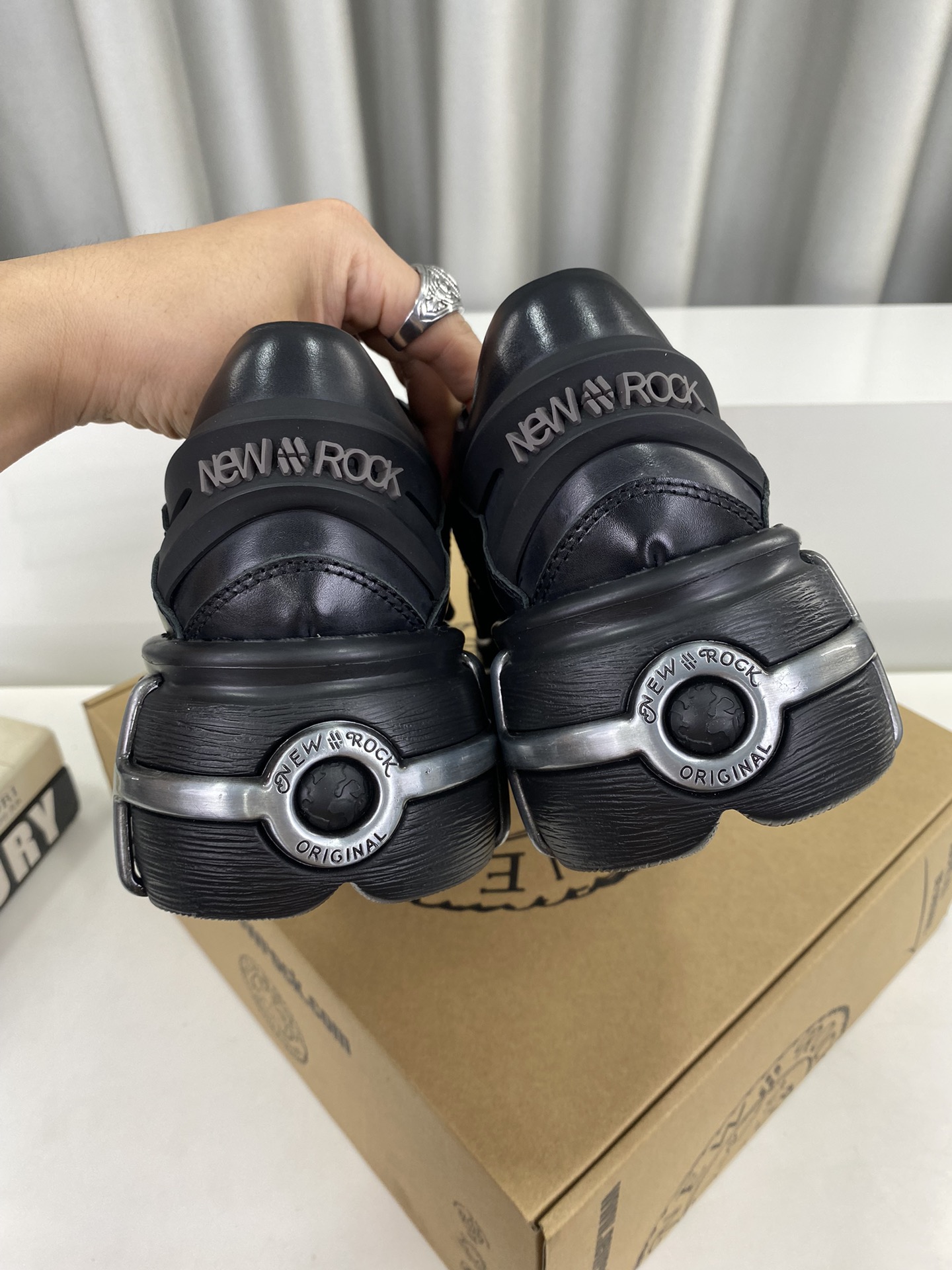 Calvin Klein Male Basic Shoes