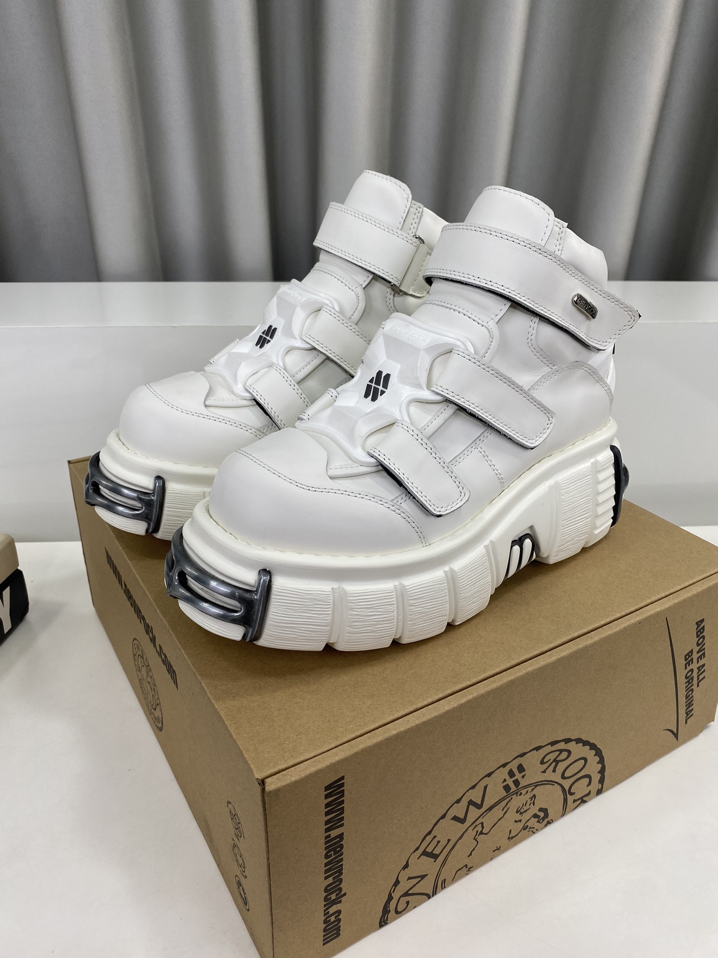 Calvin Klein Male Basic Shoes