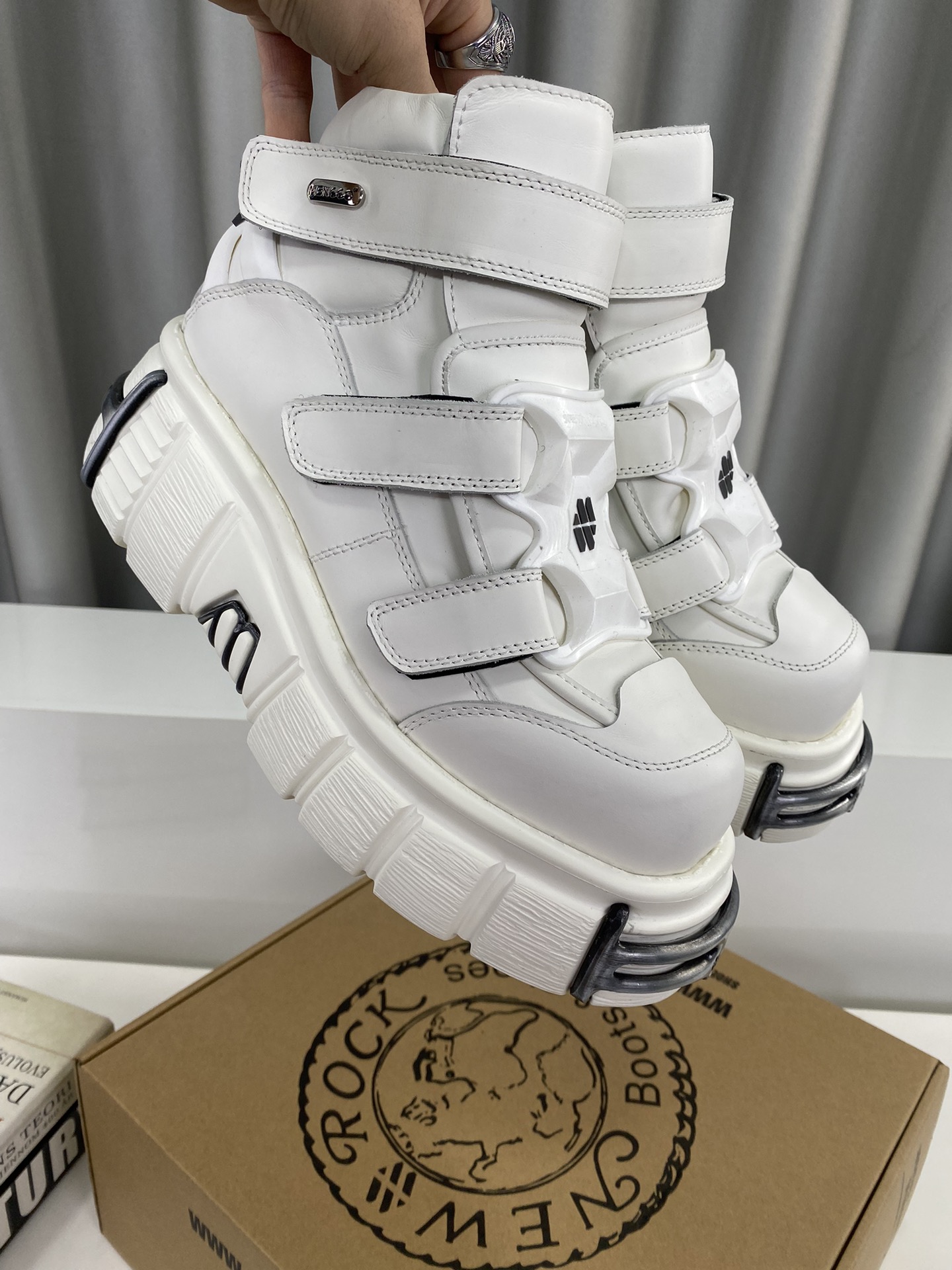 Calvin Klein Male Basic Shoes