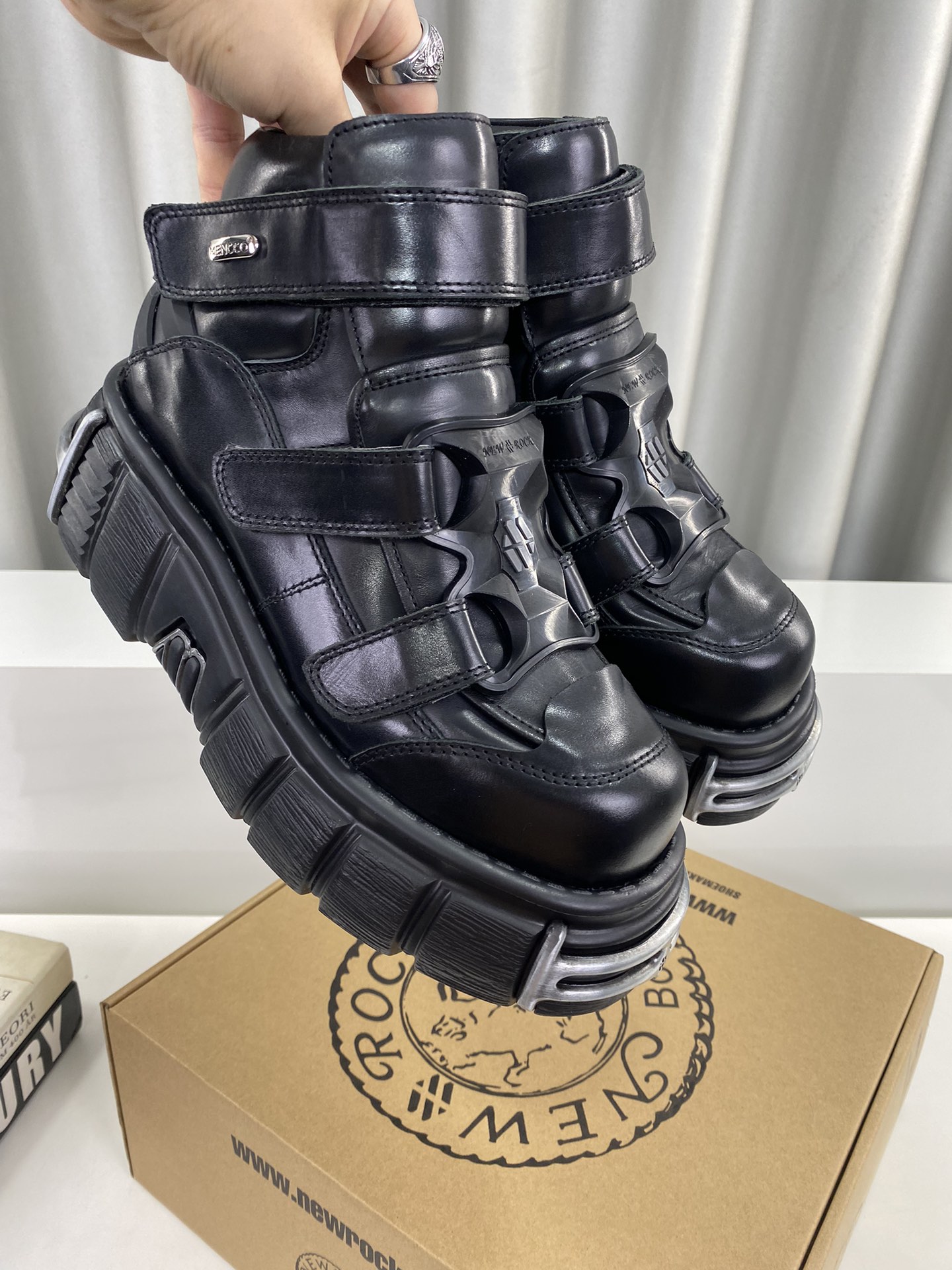 Calvin Klein Male Basic Shoes