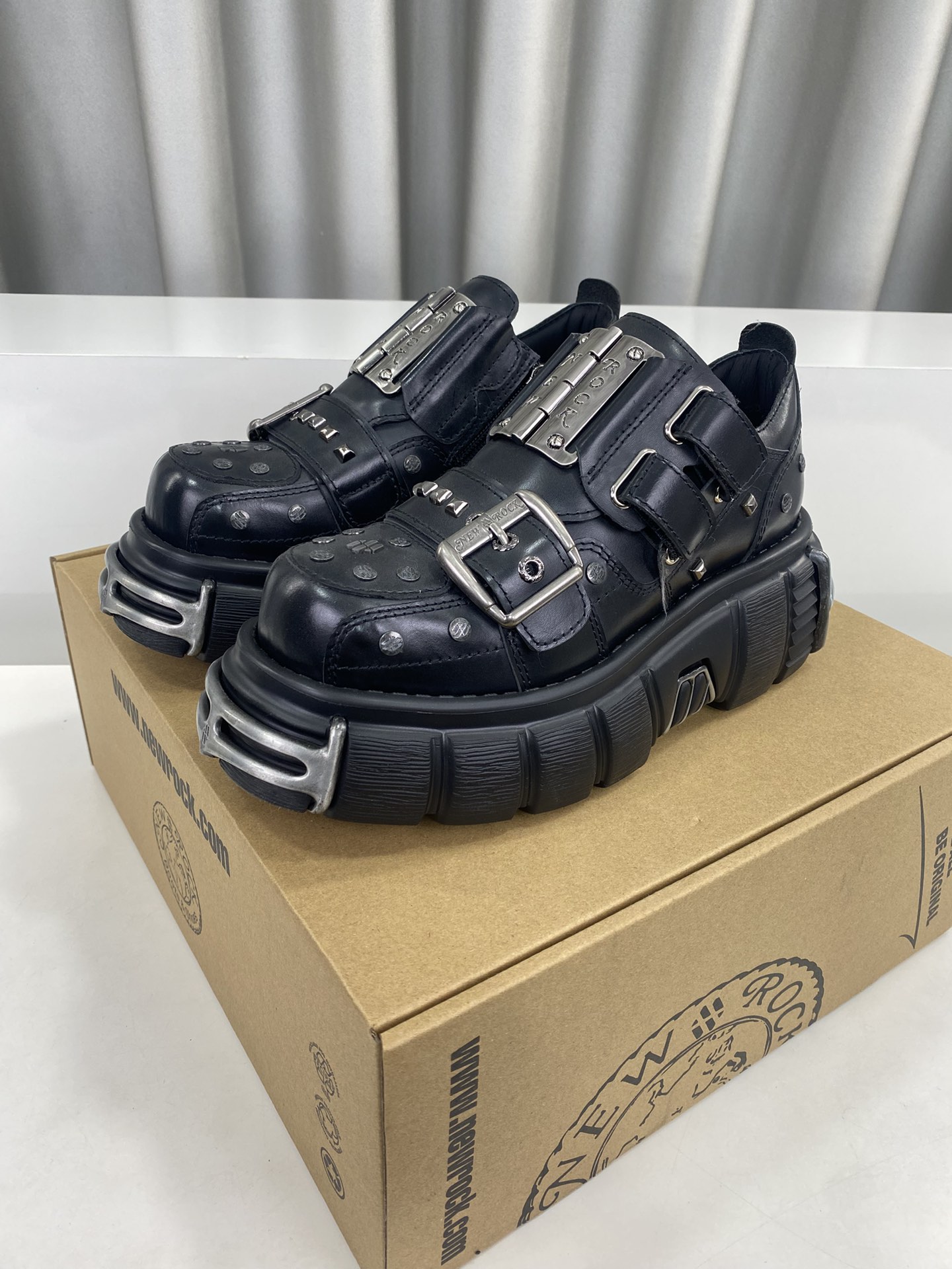 Calvin Klein Male Basic Shoes