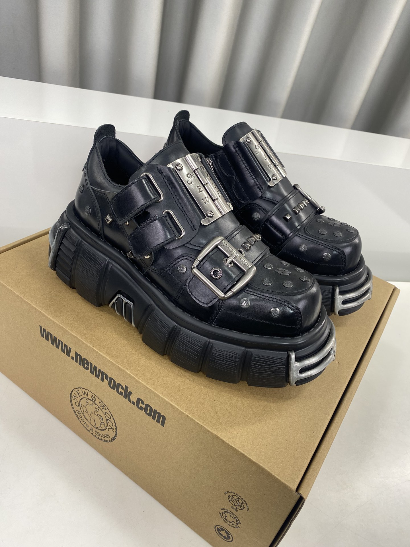 Calvin Klein Male Basic Shoes