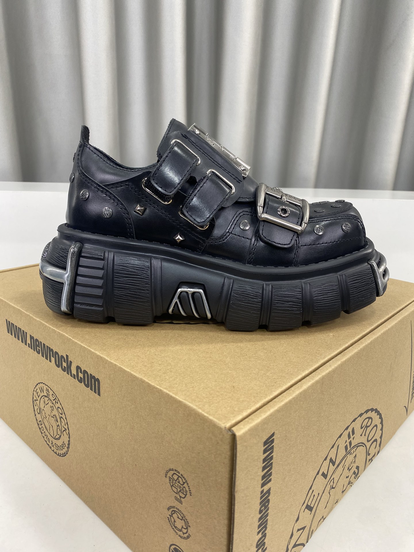 Calvin Klein Male Basic Shoes