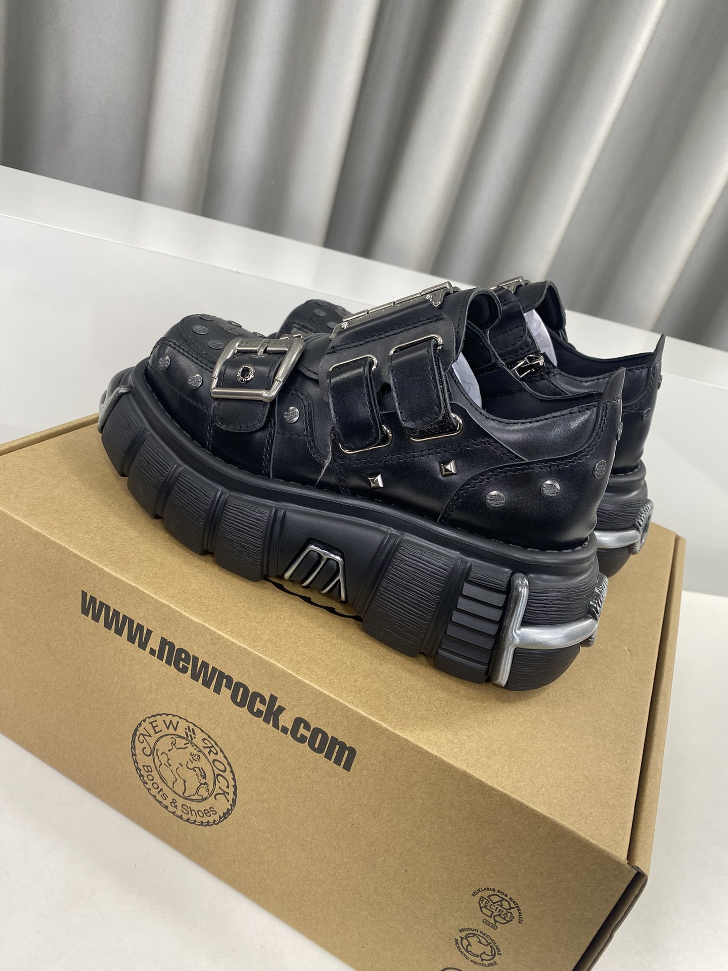 Calvin Klein Male Basic Shoes