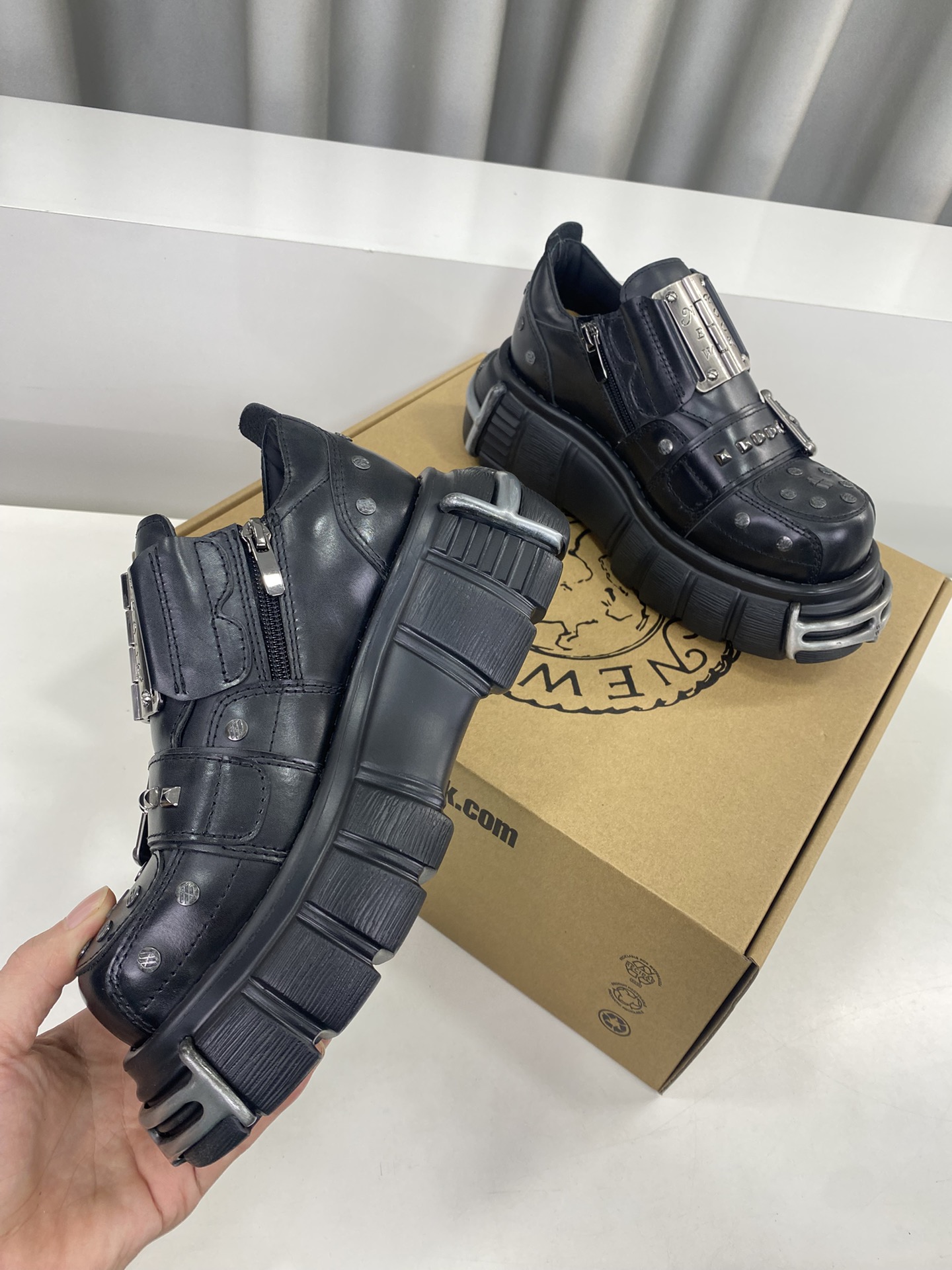 Calvin Klein Male Basic Shoes