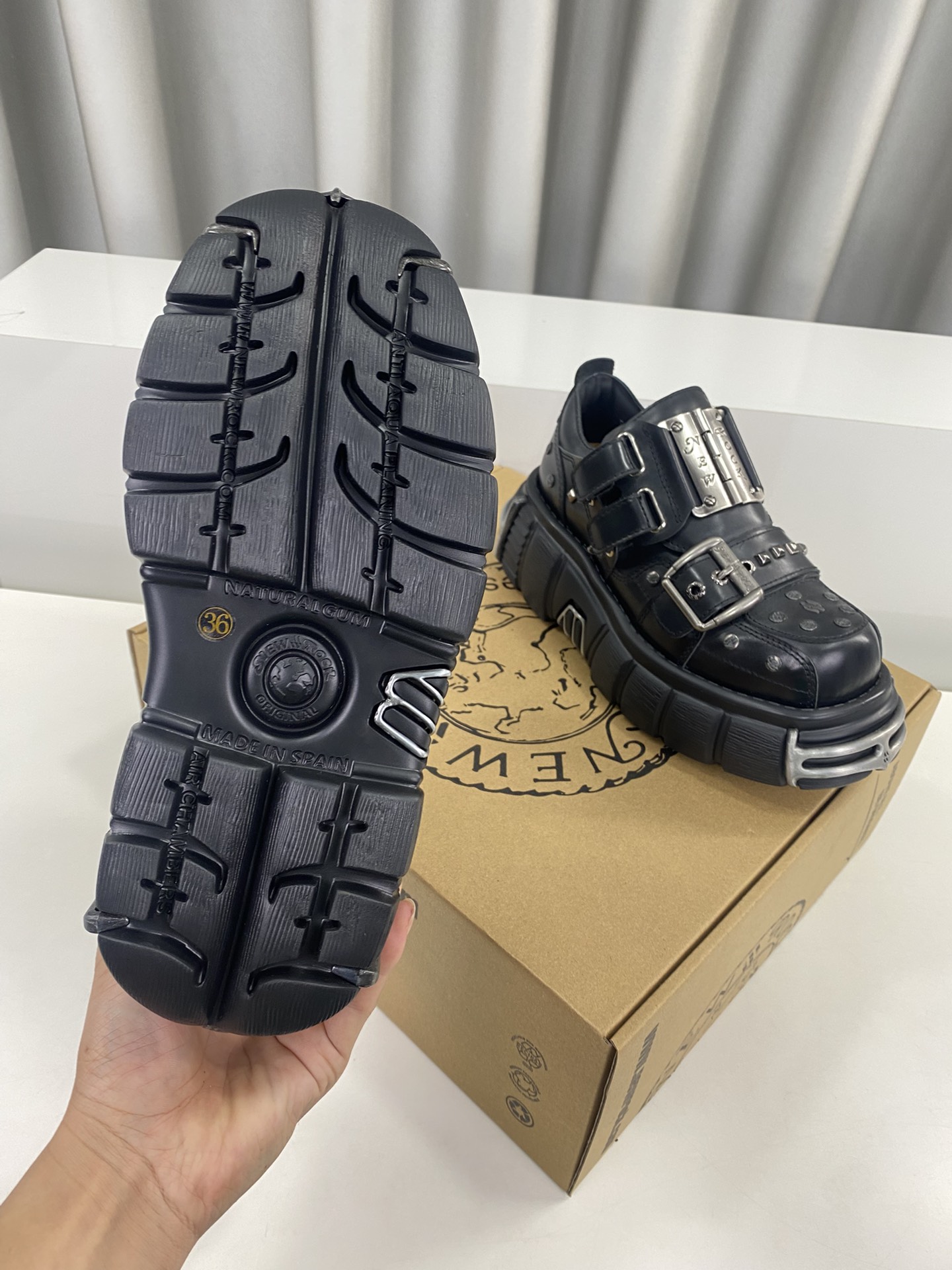 Calvin Klein Male Basic Shoes