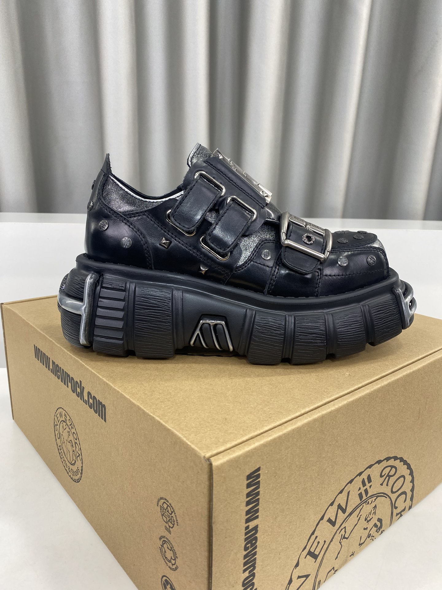 Calvin Klein Male Basic Shoes