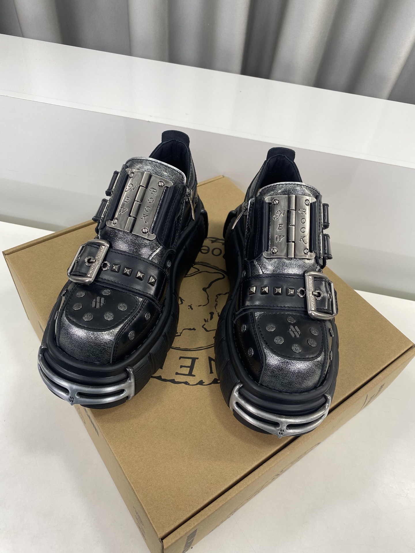 Calvin Klein Male Basic Shoes