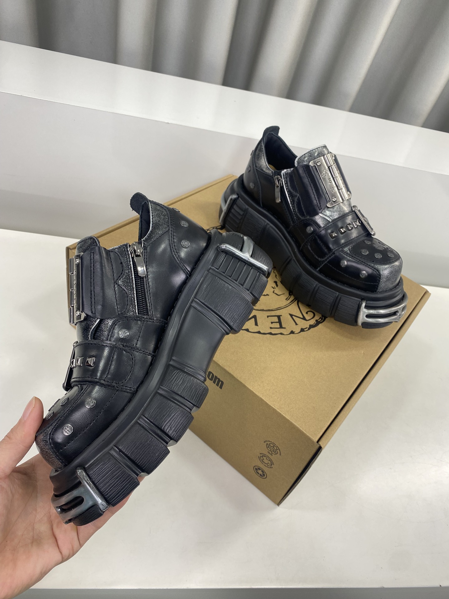 Calvin Klein Male Basic Shoes