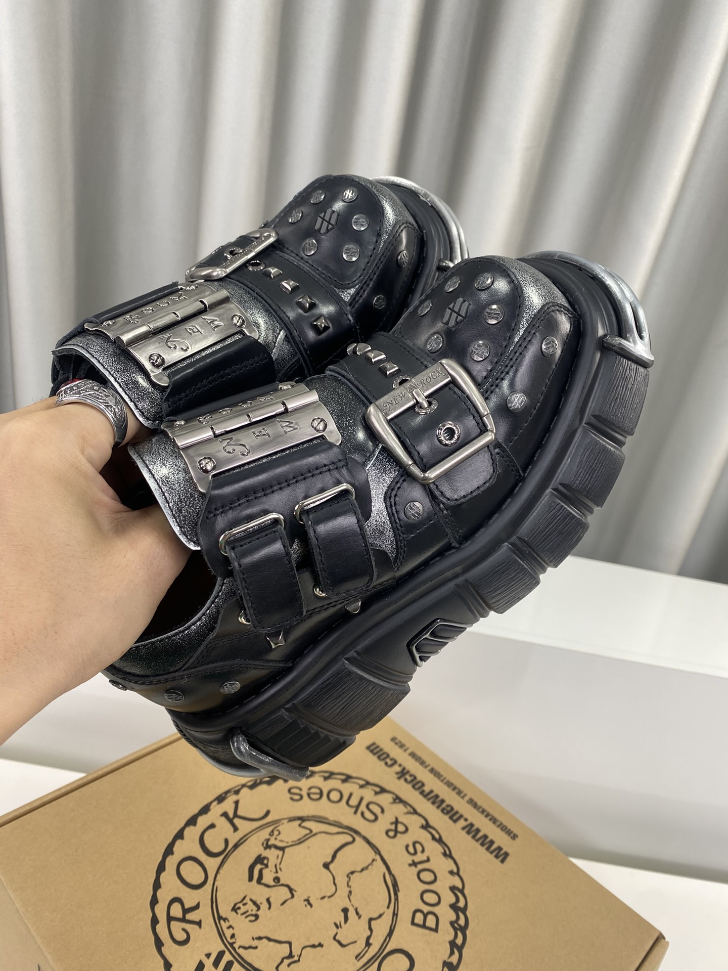 Calvin Klein Male Basic Shoes