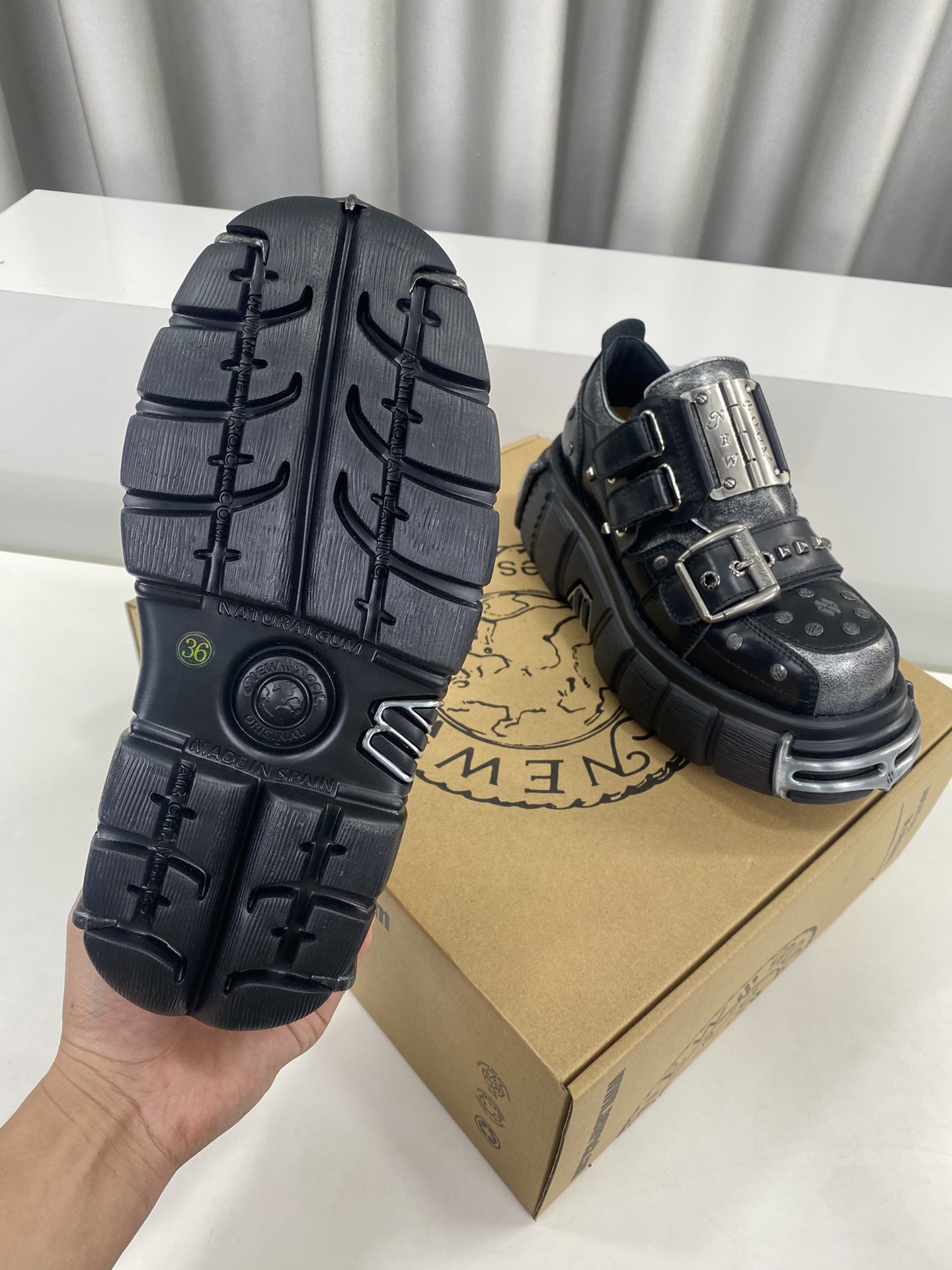 Calvin Klein Male Basic Shoes