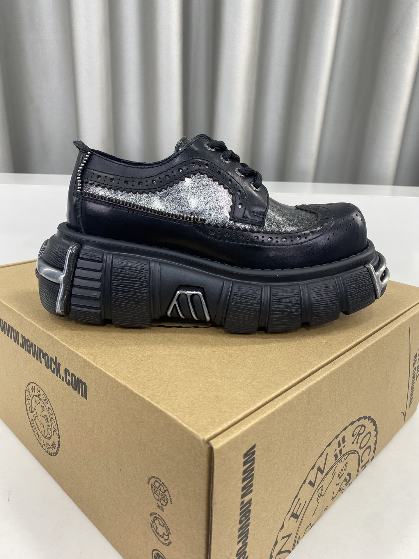 Calvin Klein Male Basic Shoes