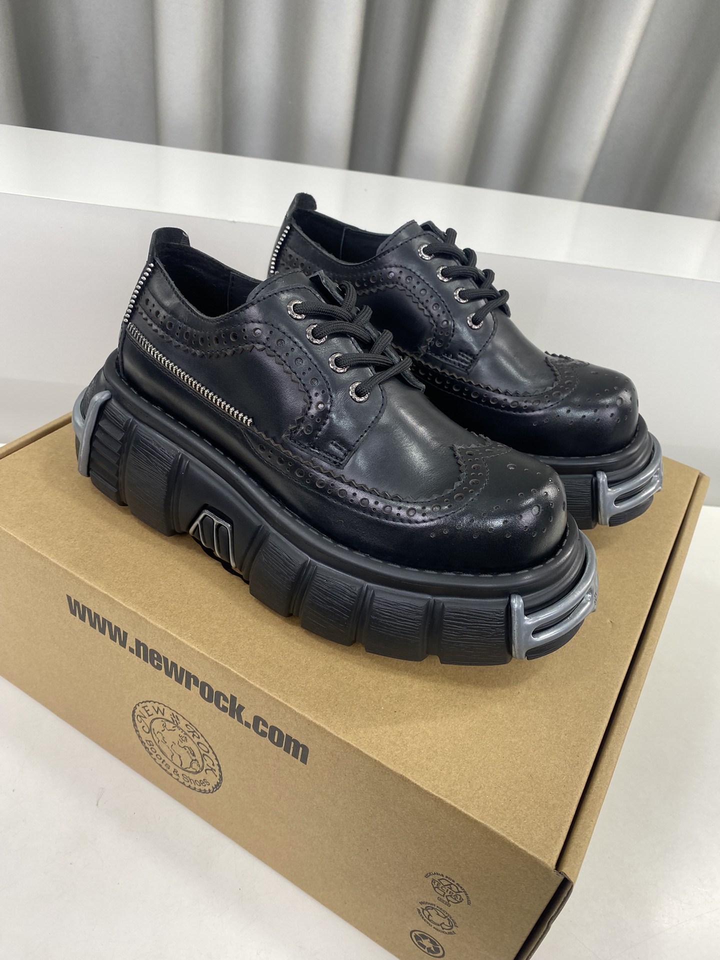 Calvin Klein Male Basic Shoes