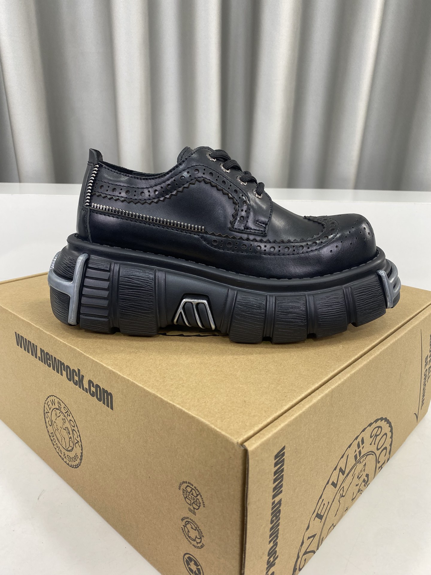 Calvin Klein Male Basic Shoes