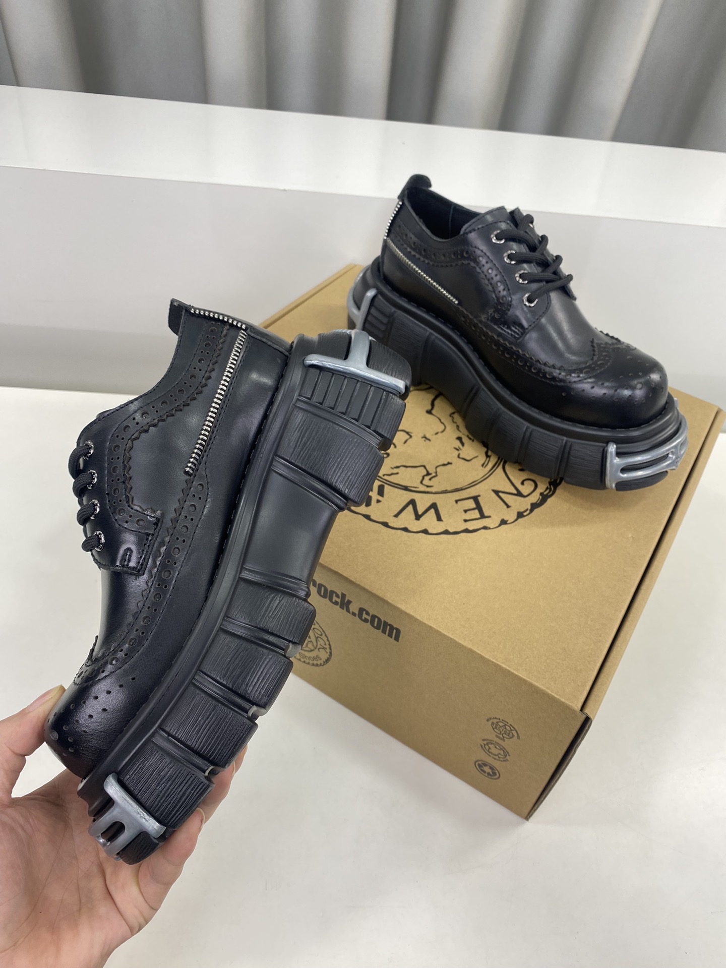 Calvin Klein Male Basic Shoes