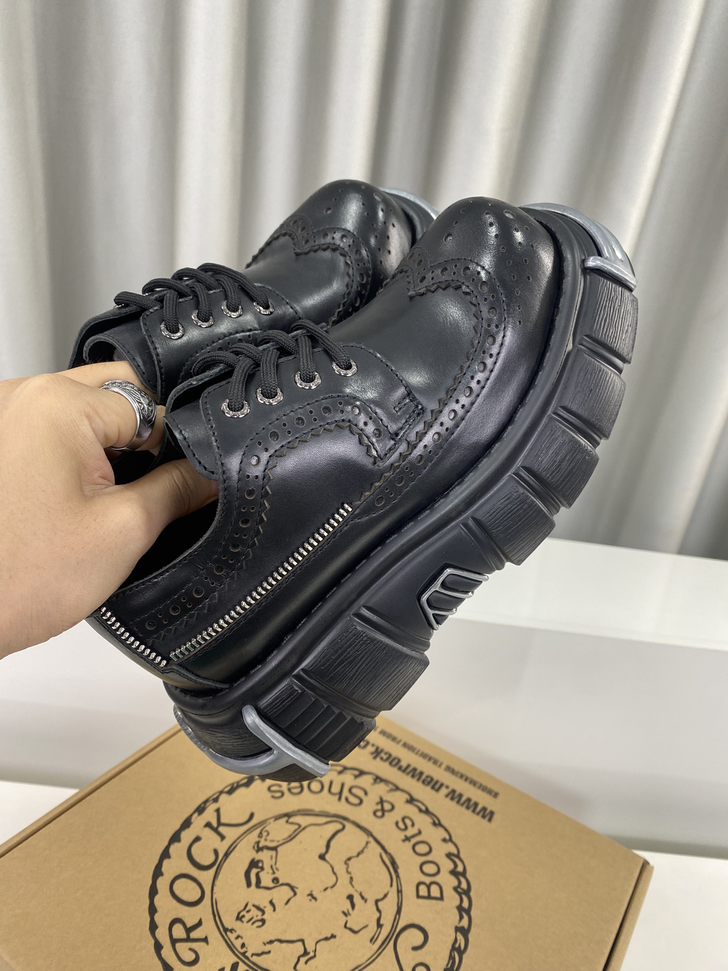 Calvin Klein Male Basic Shoes