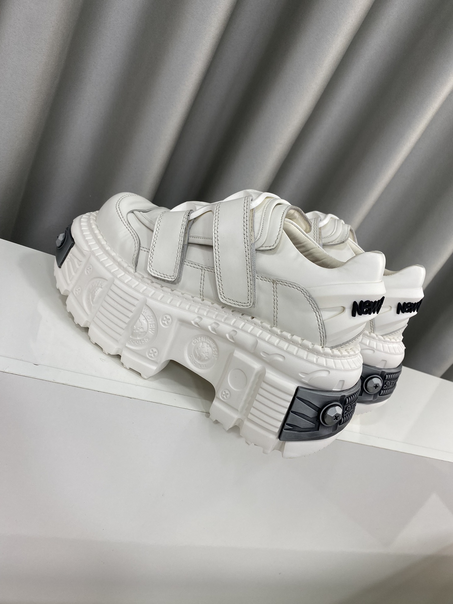 Calvin Klein Male Basic Shoes