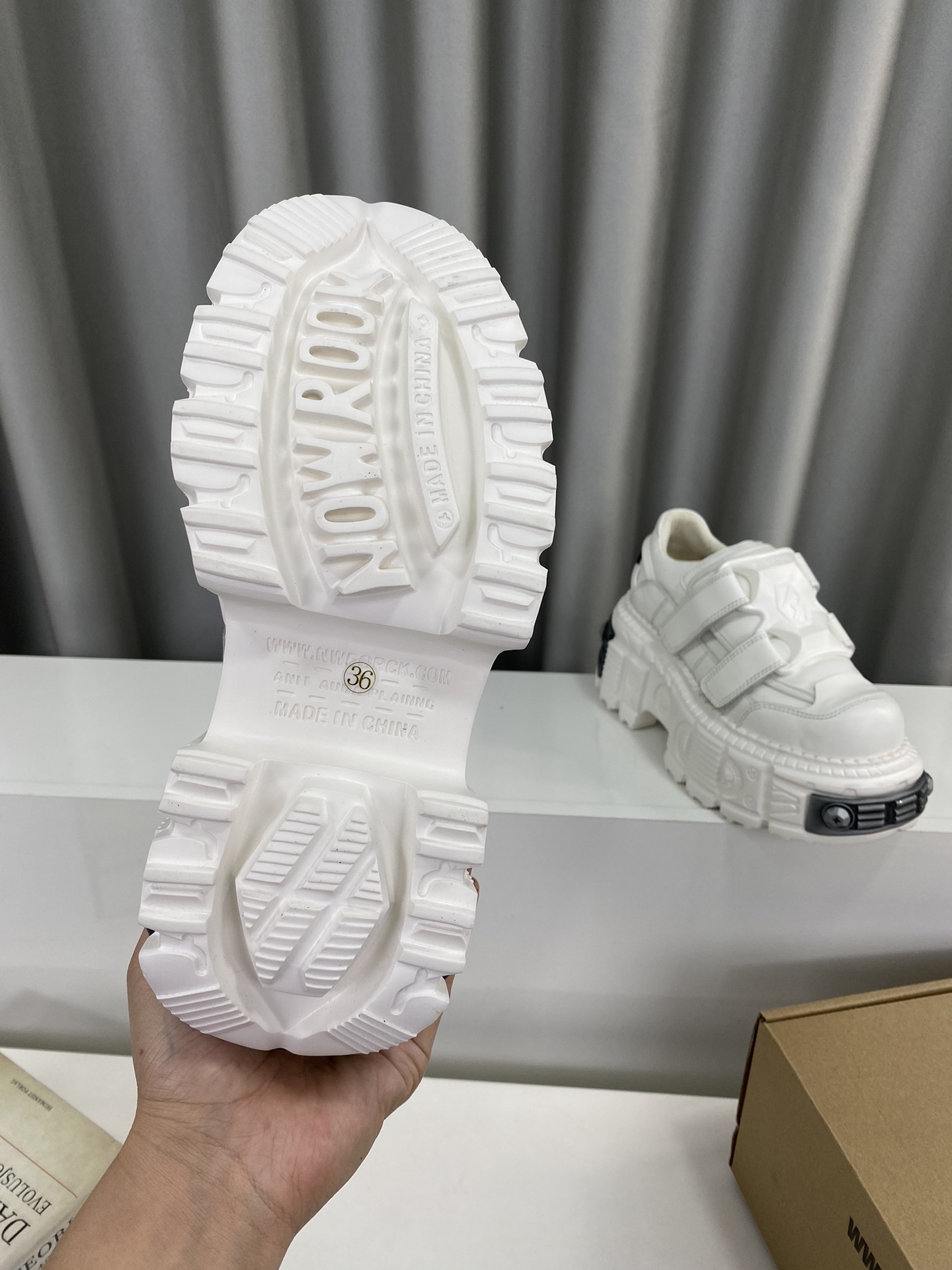 Calvin Klein Male Basic Shoes